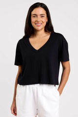 Boxy V-Neck Tee | Black