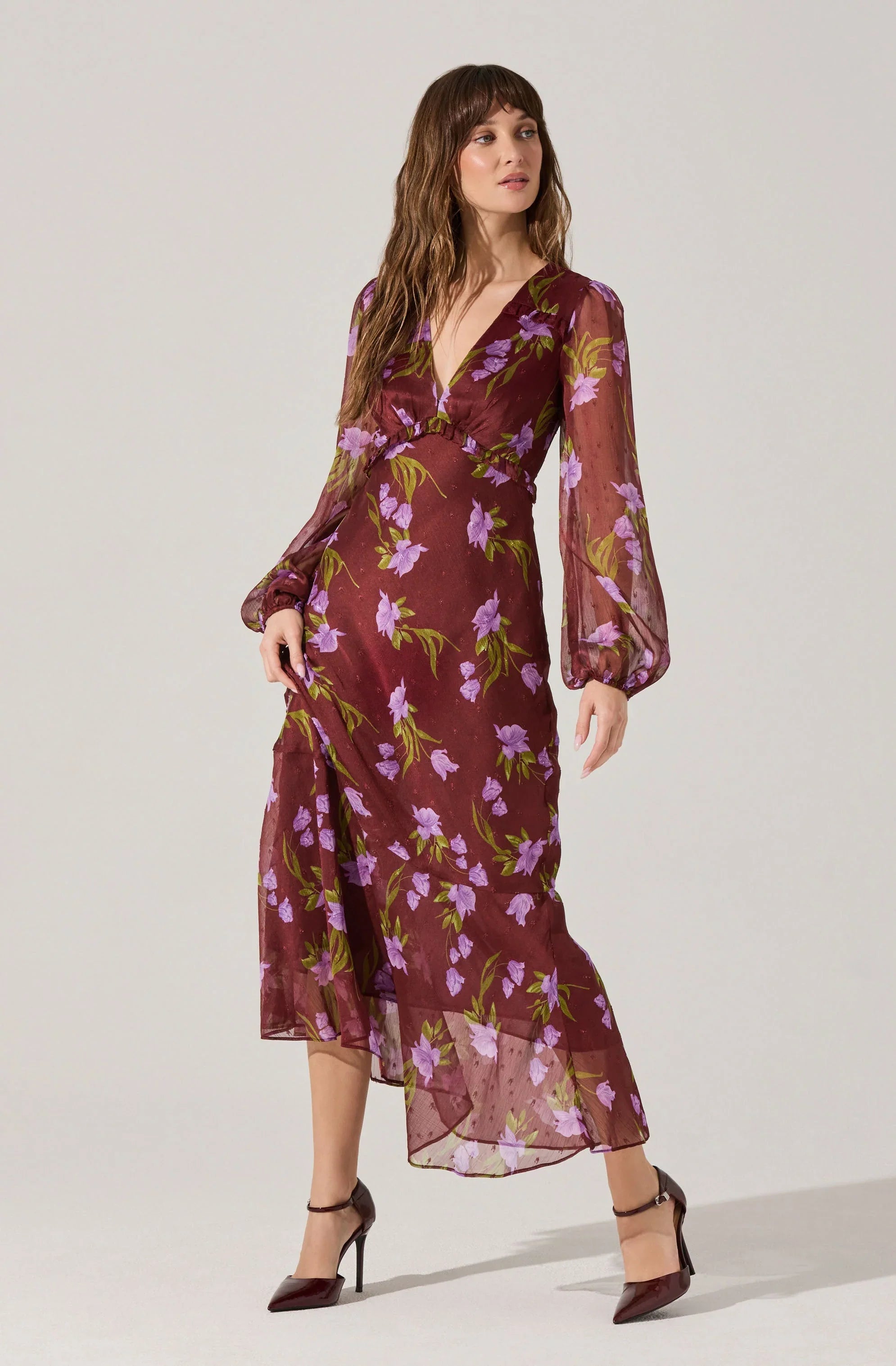 Lbruh Calantha V-Neck Floral Maxi Dress