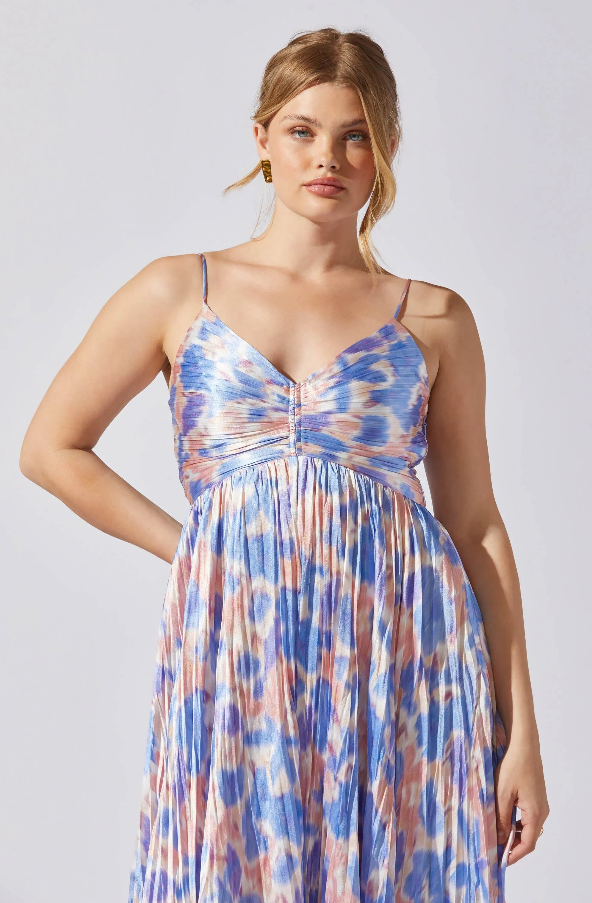 Lbruh Maeve Pleated Midi Dress