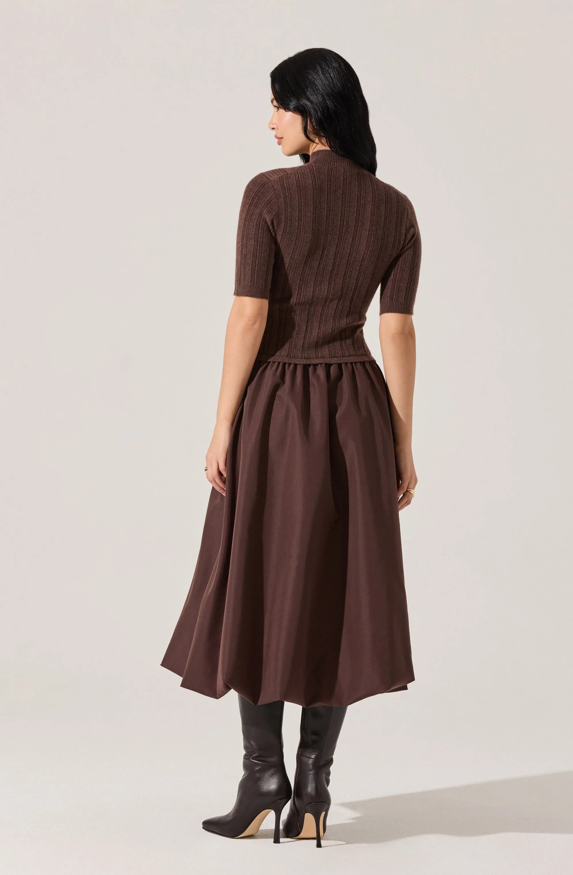 Lbruh Caerlion Contrast Knit Midi Dress