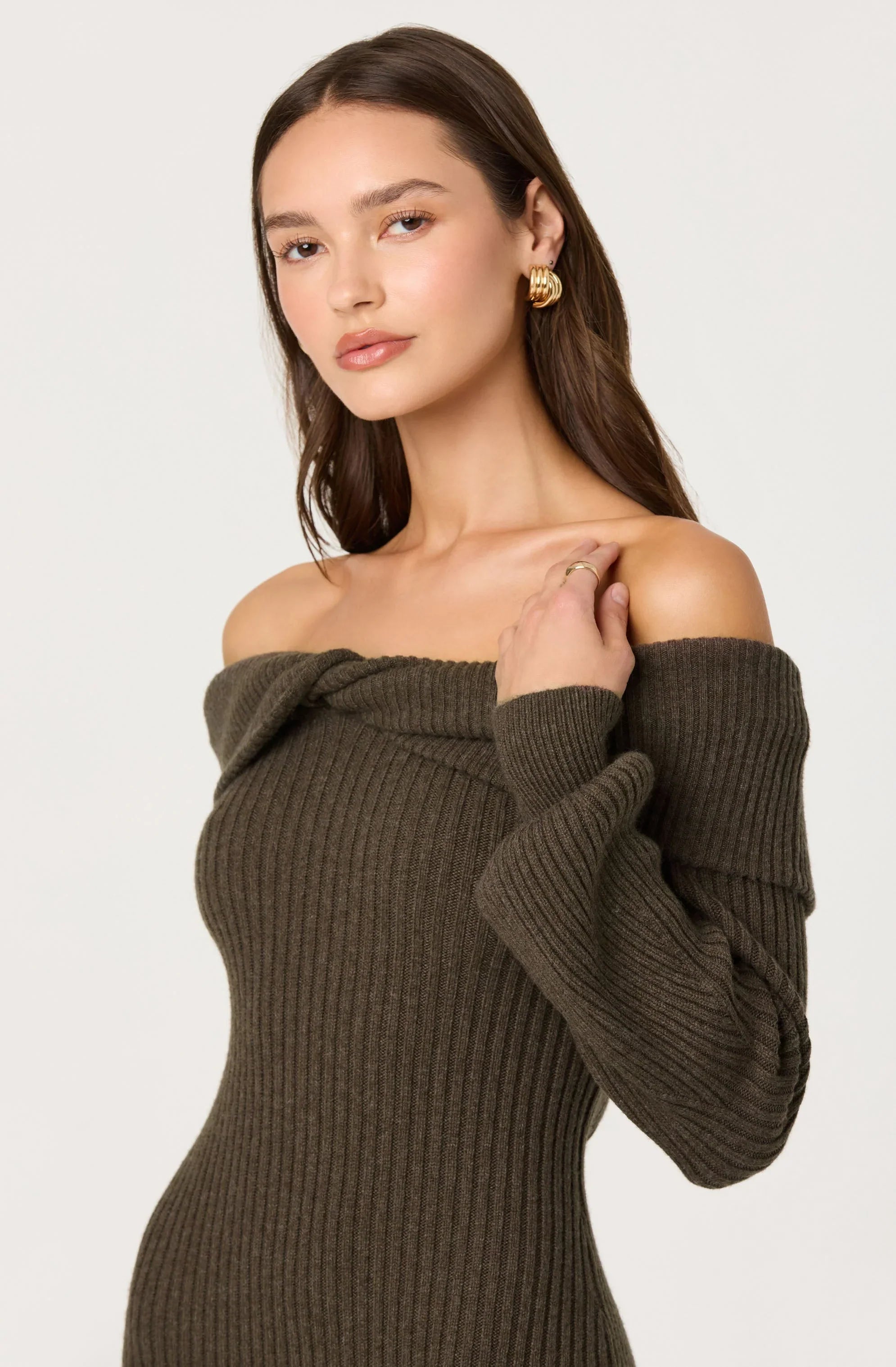 Lbruh Tilde Off Shoulder Midi Sweater Dress