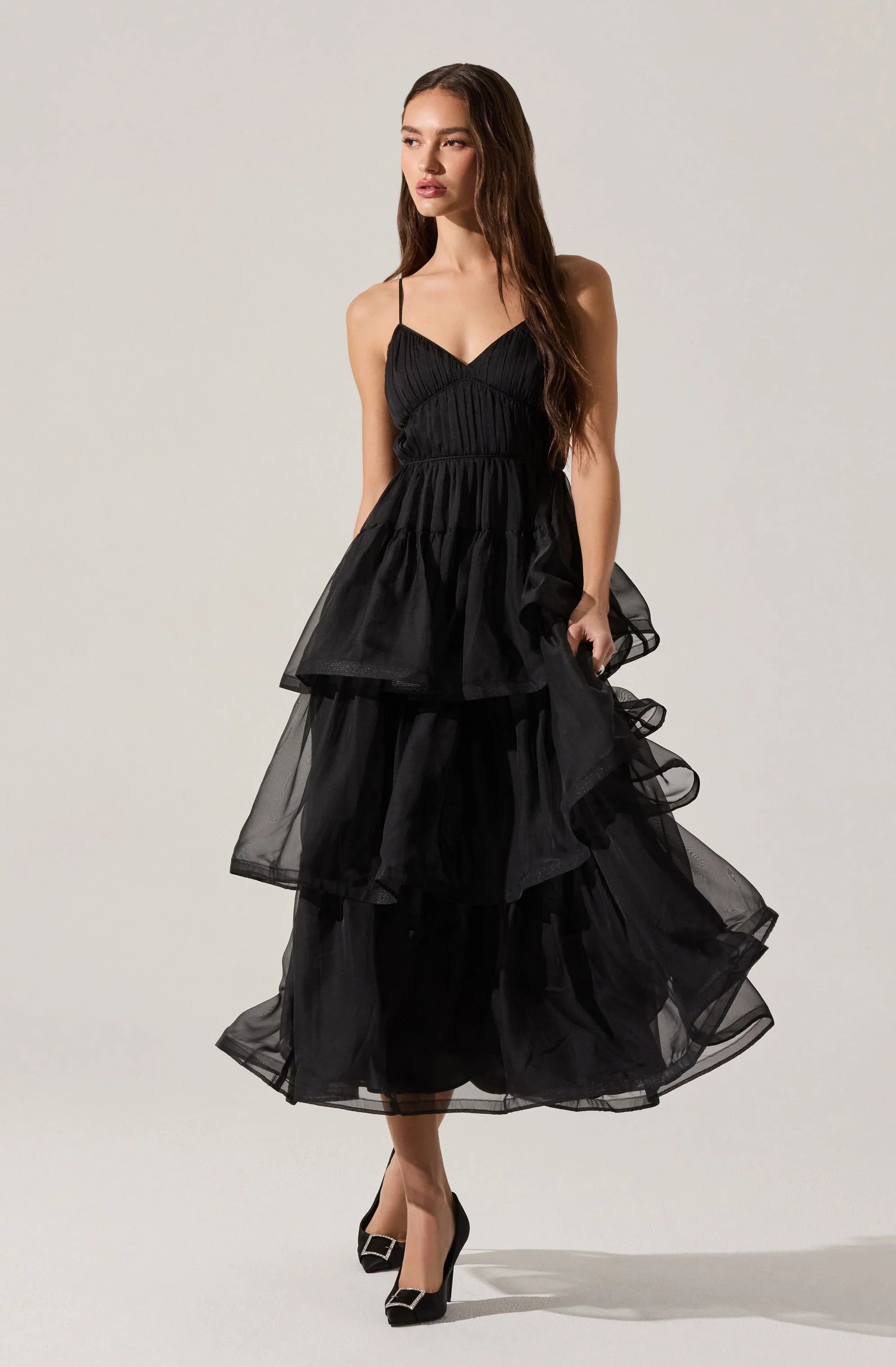 Lbruh Theiria Pleated Tiered Midi Dress