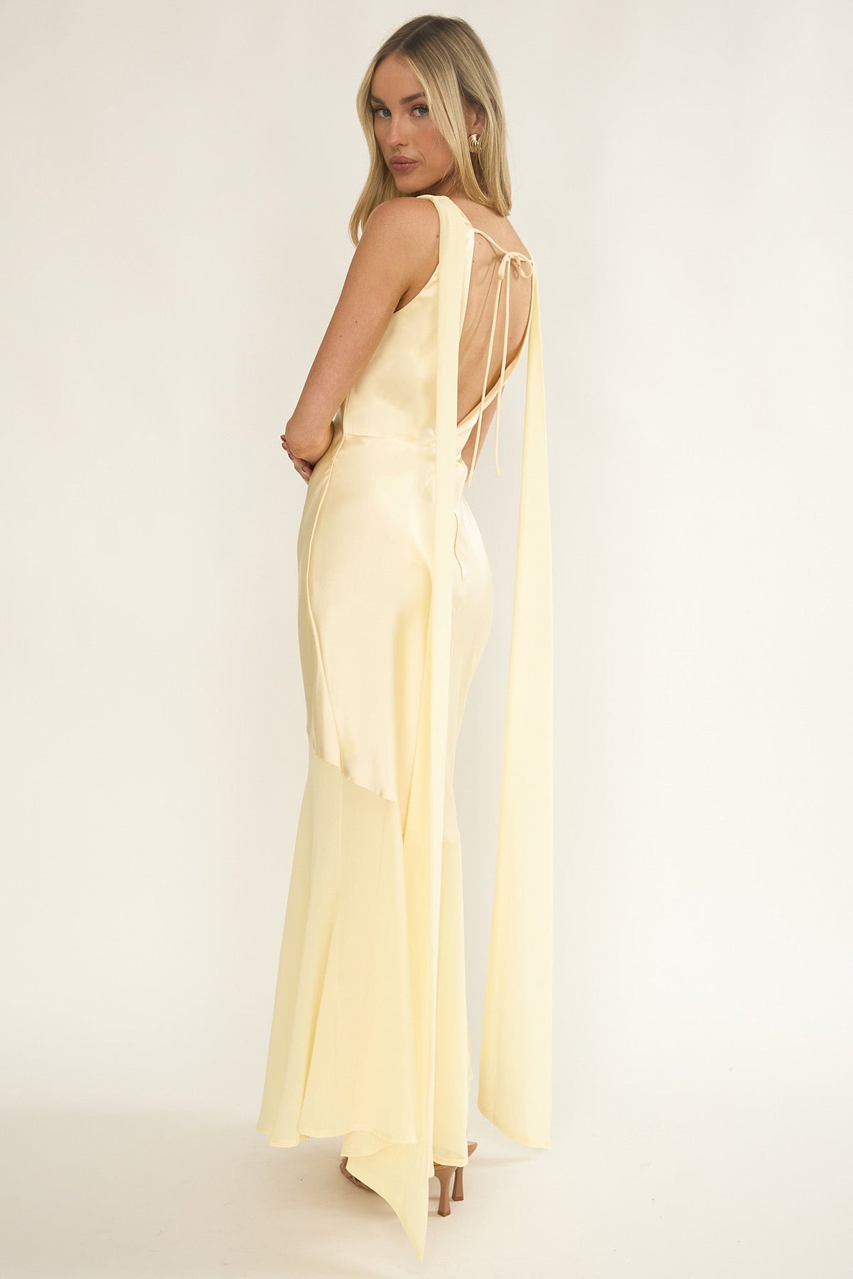 Veyla Shoulder Sash Maxi Dress Butter