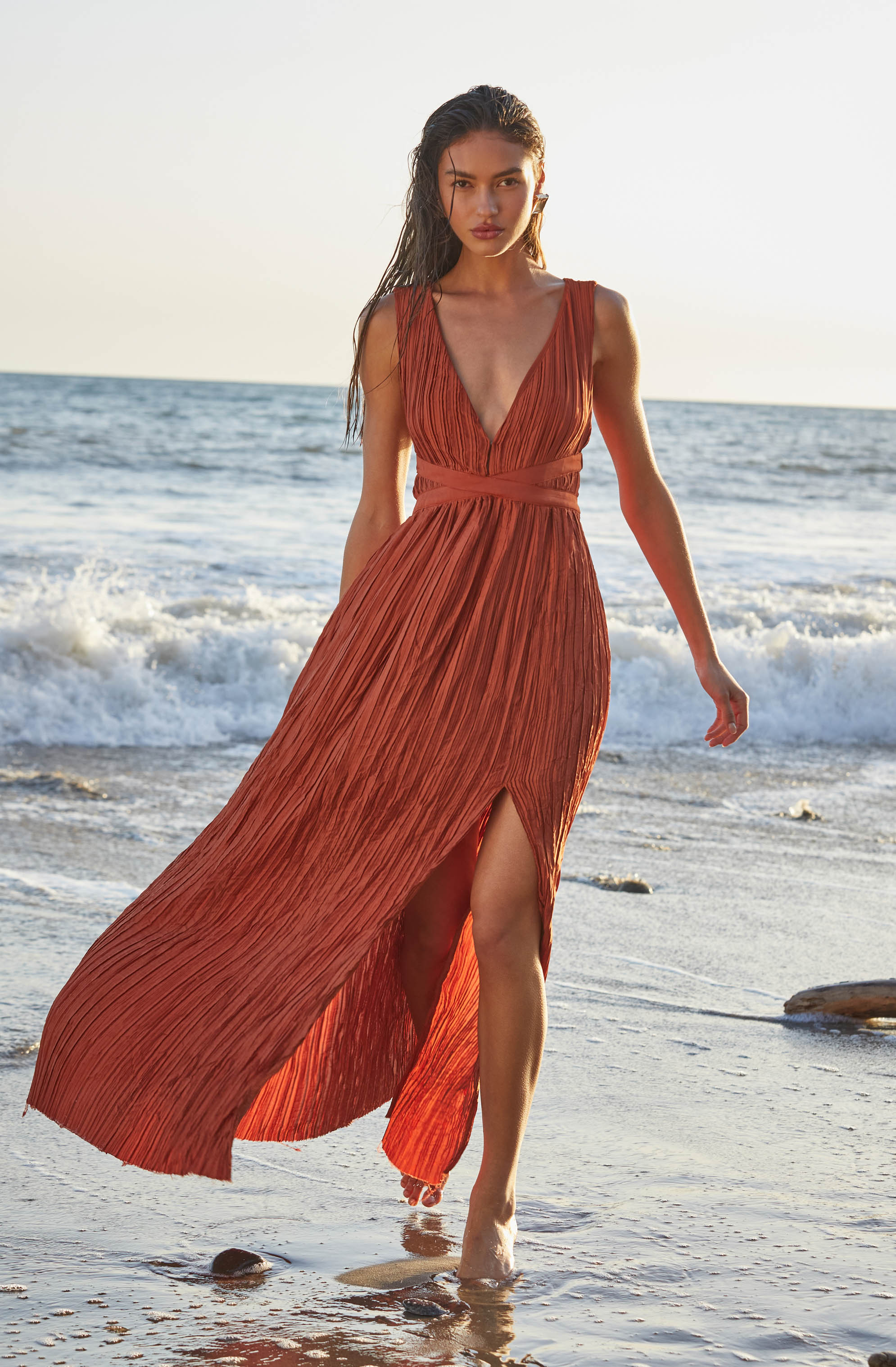 Lbruh Tesni Pleated Maxi Dress