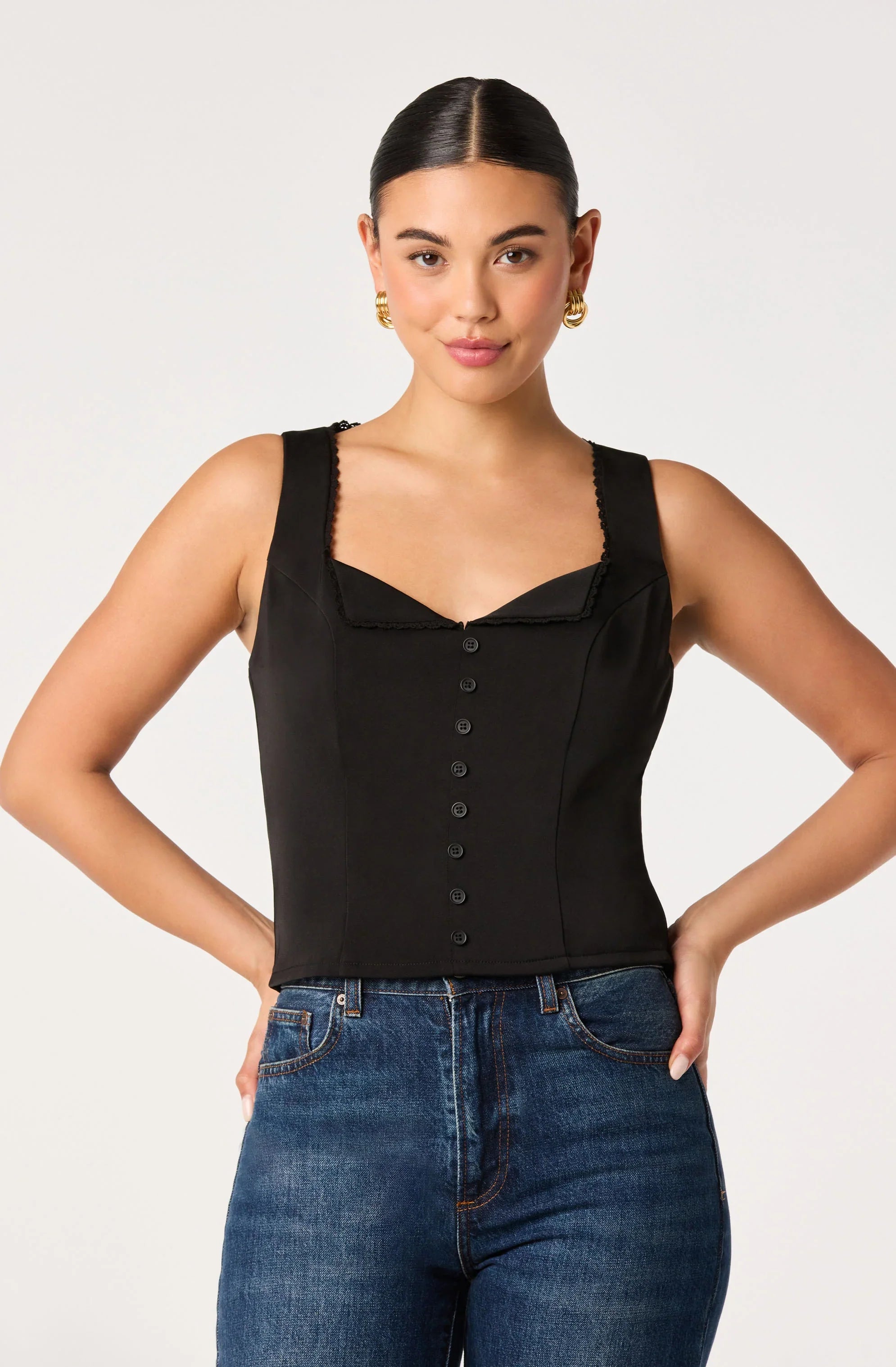 Inixyf Maddison Scalloped Crochet Trim Tank