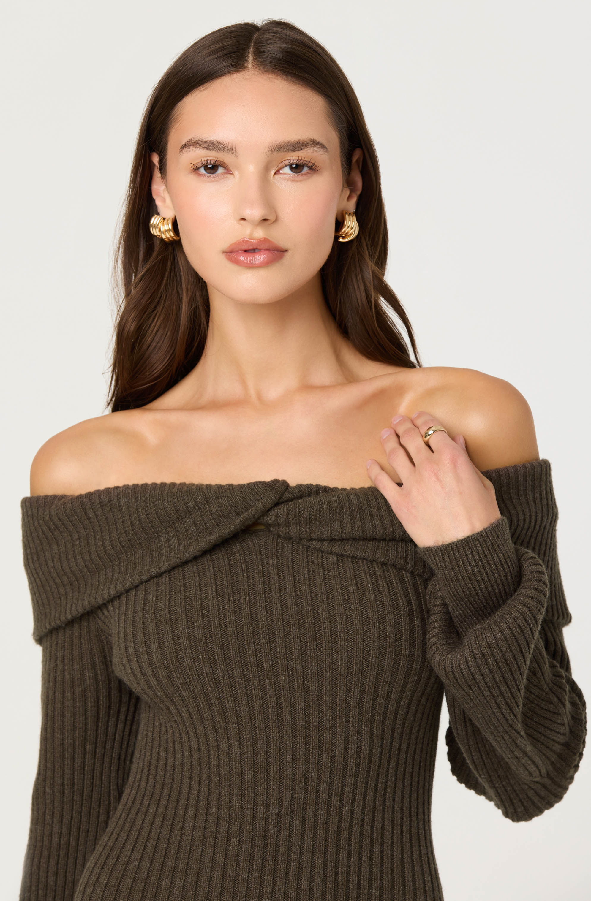 Lbruh Tilde Off Shoulder Midi Sweater Dress