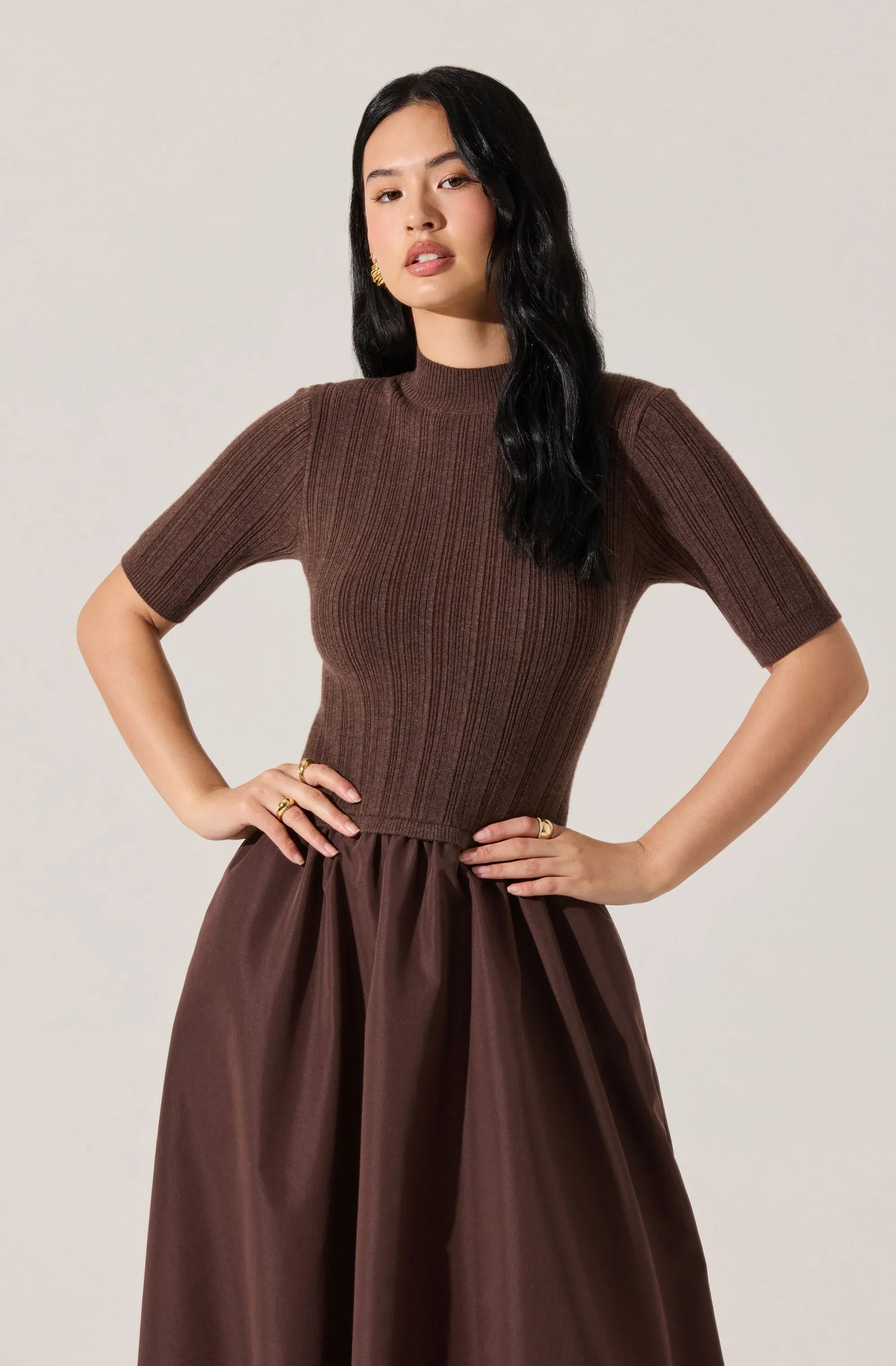 Lbruh Caerlion Contrast Knit Midi Dress