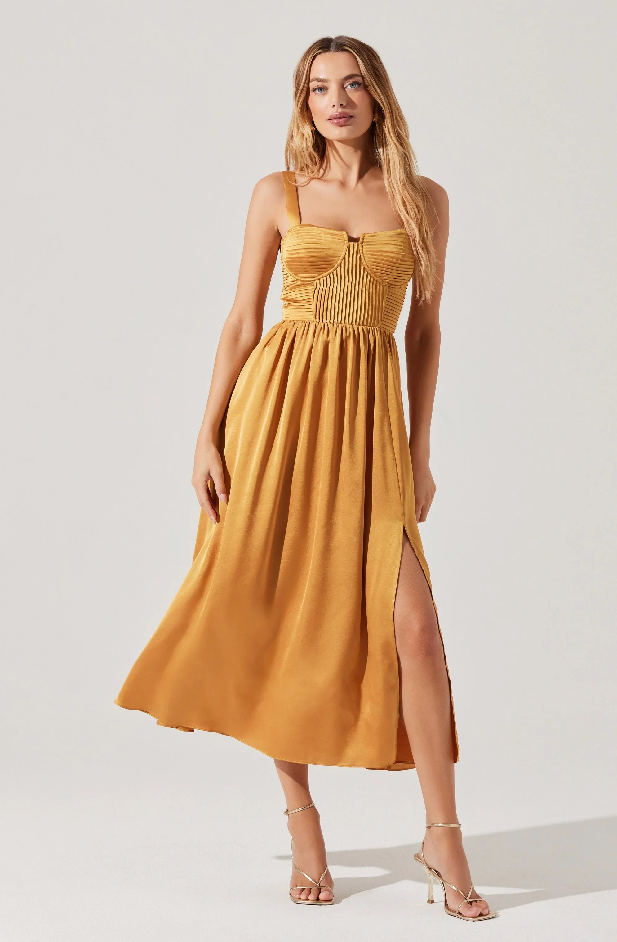 Lbruh Pleated Bustier Midi Dress