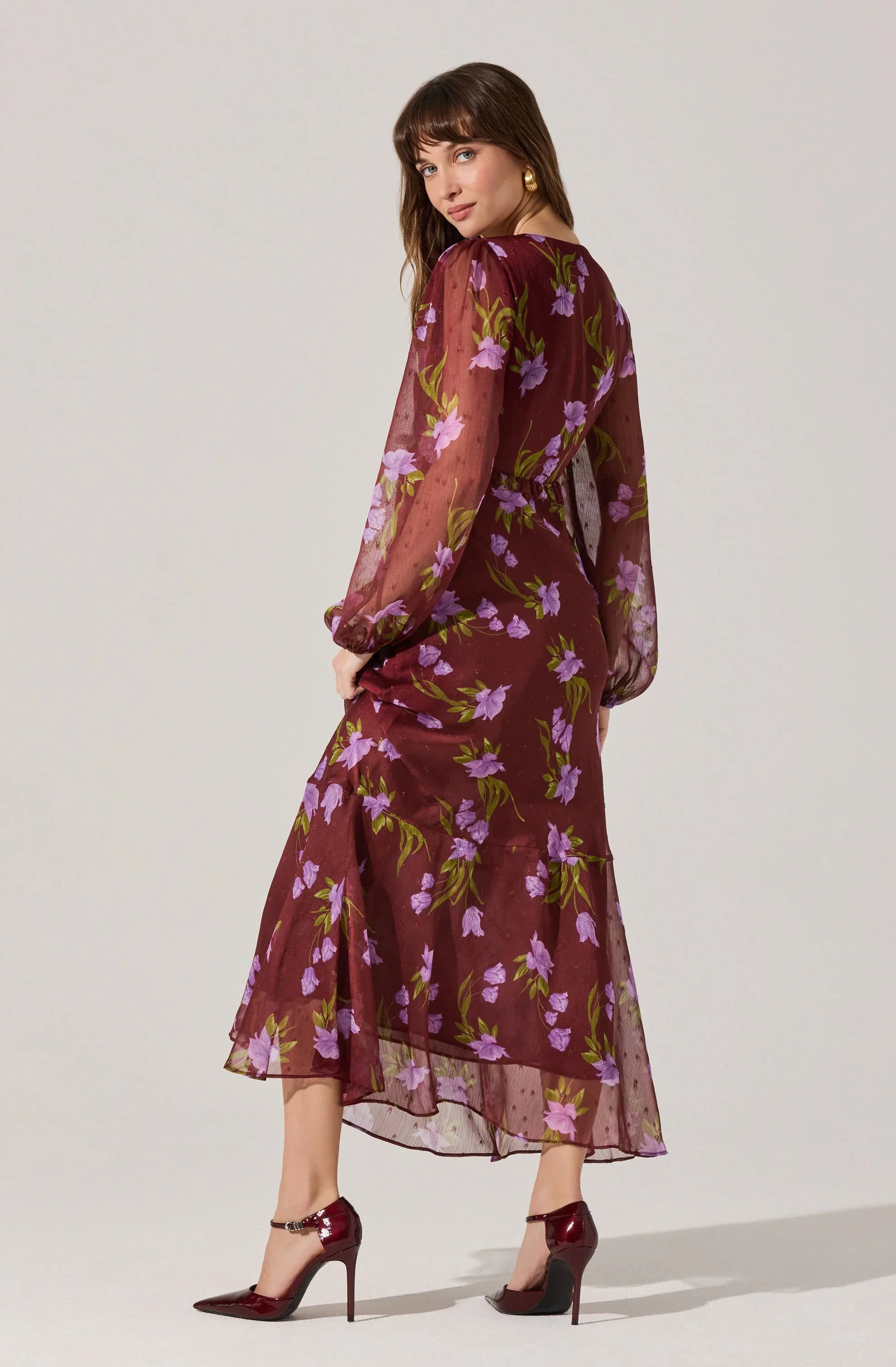 Lbruh Calantha V-Neck Floral Maxi Dress
