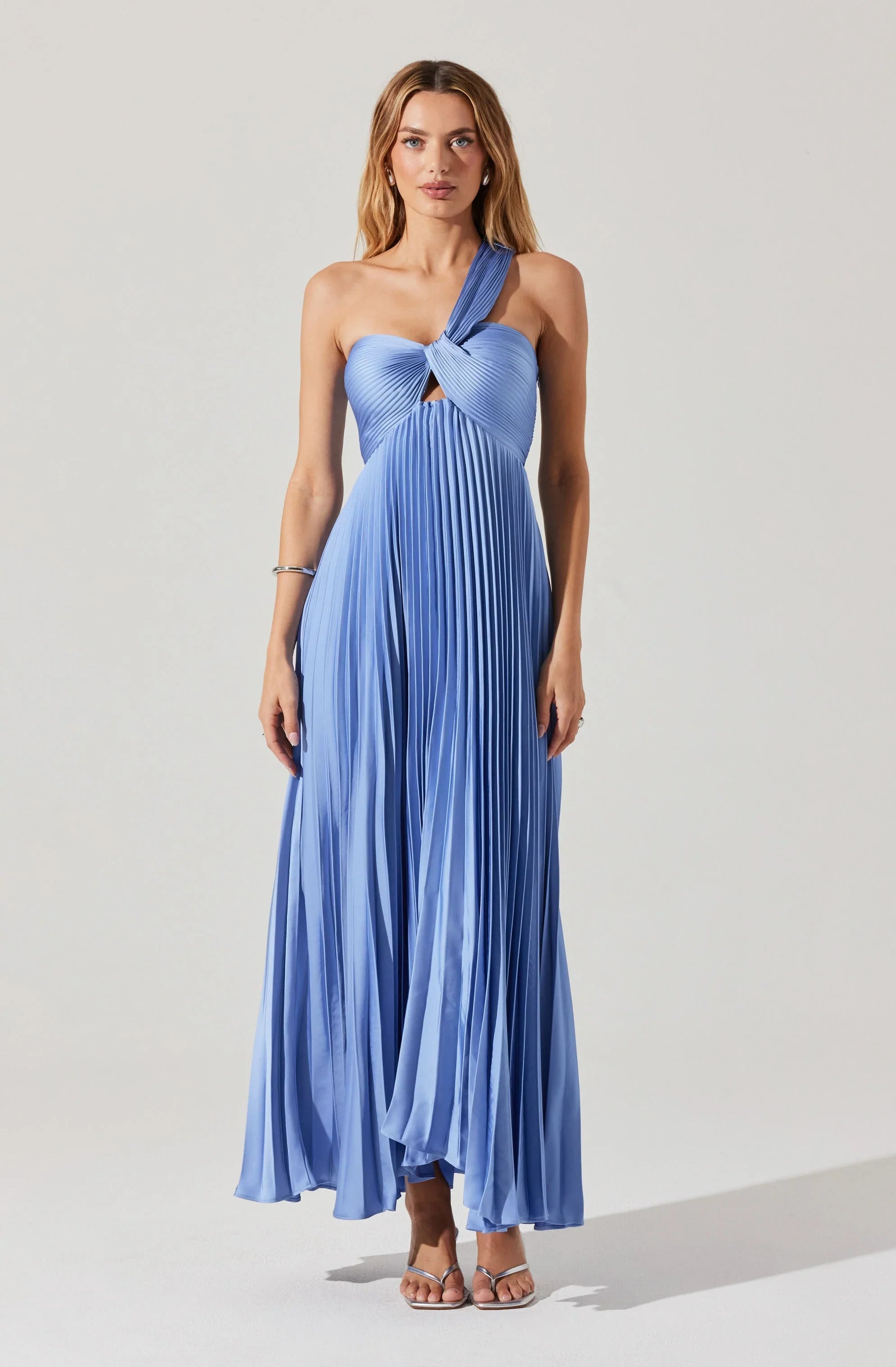 Inixyf Rasya One-Shoulder Pleated Maxi Dress