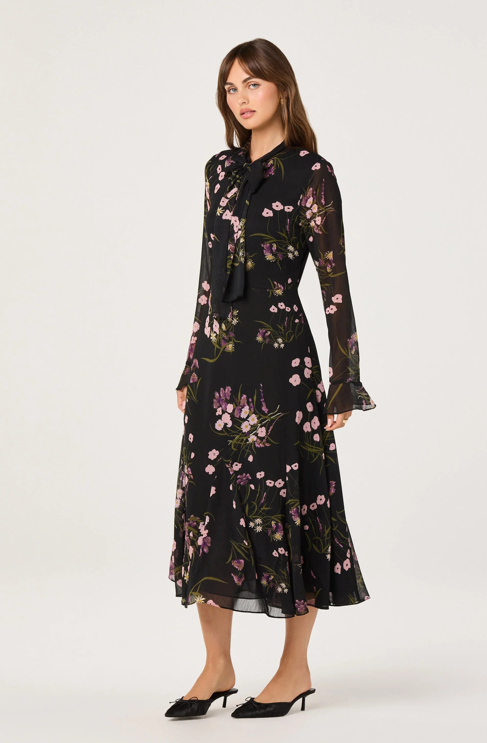 Lbruh Tie-Neck Ruffled Floral Midi Dress