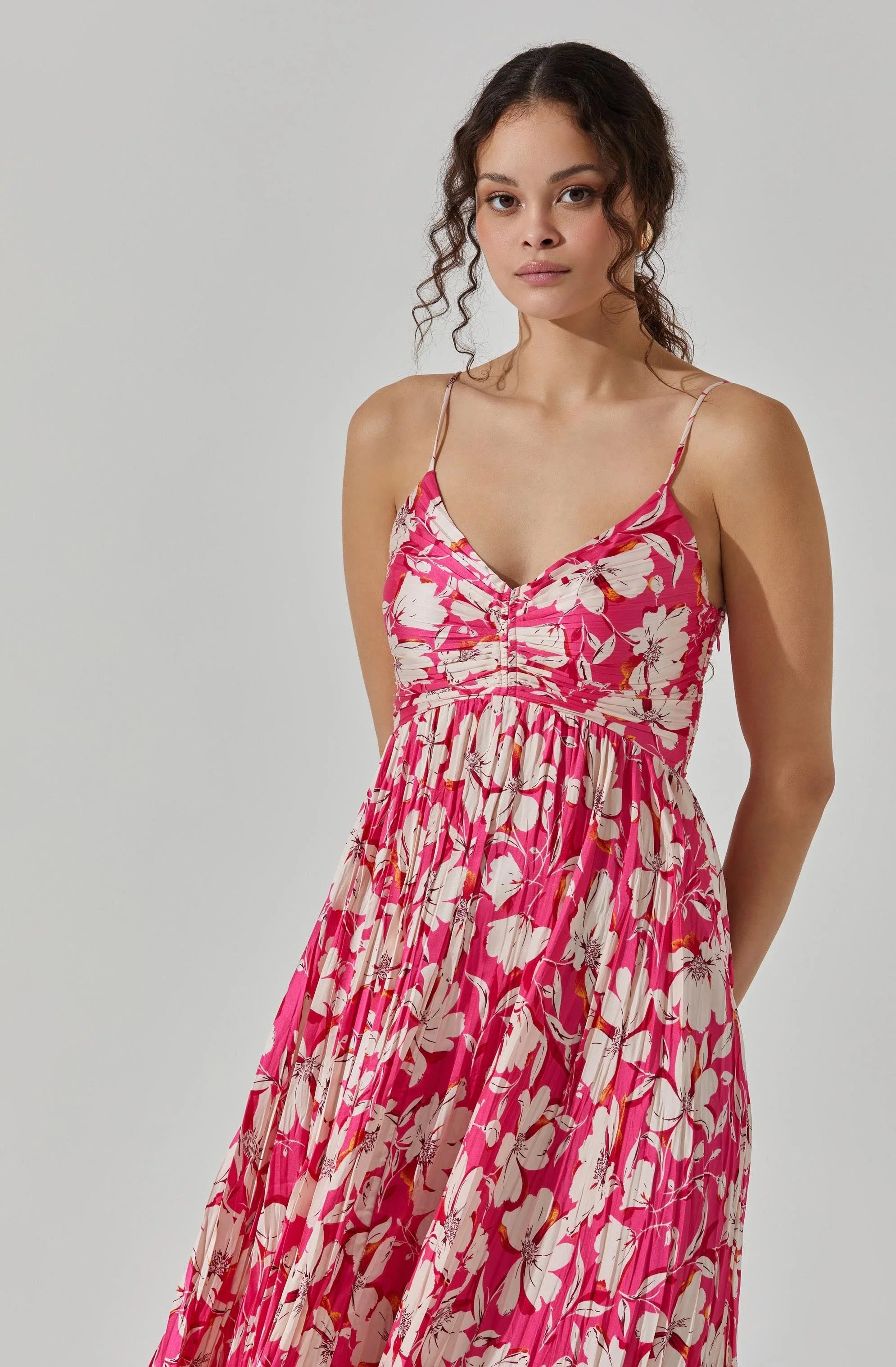Lbruh Maeve Pleated Midi Dress