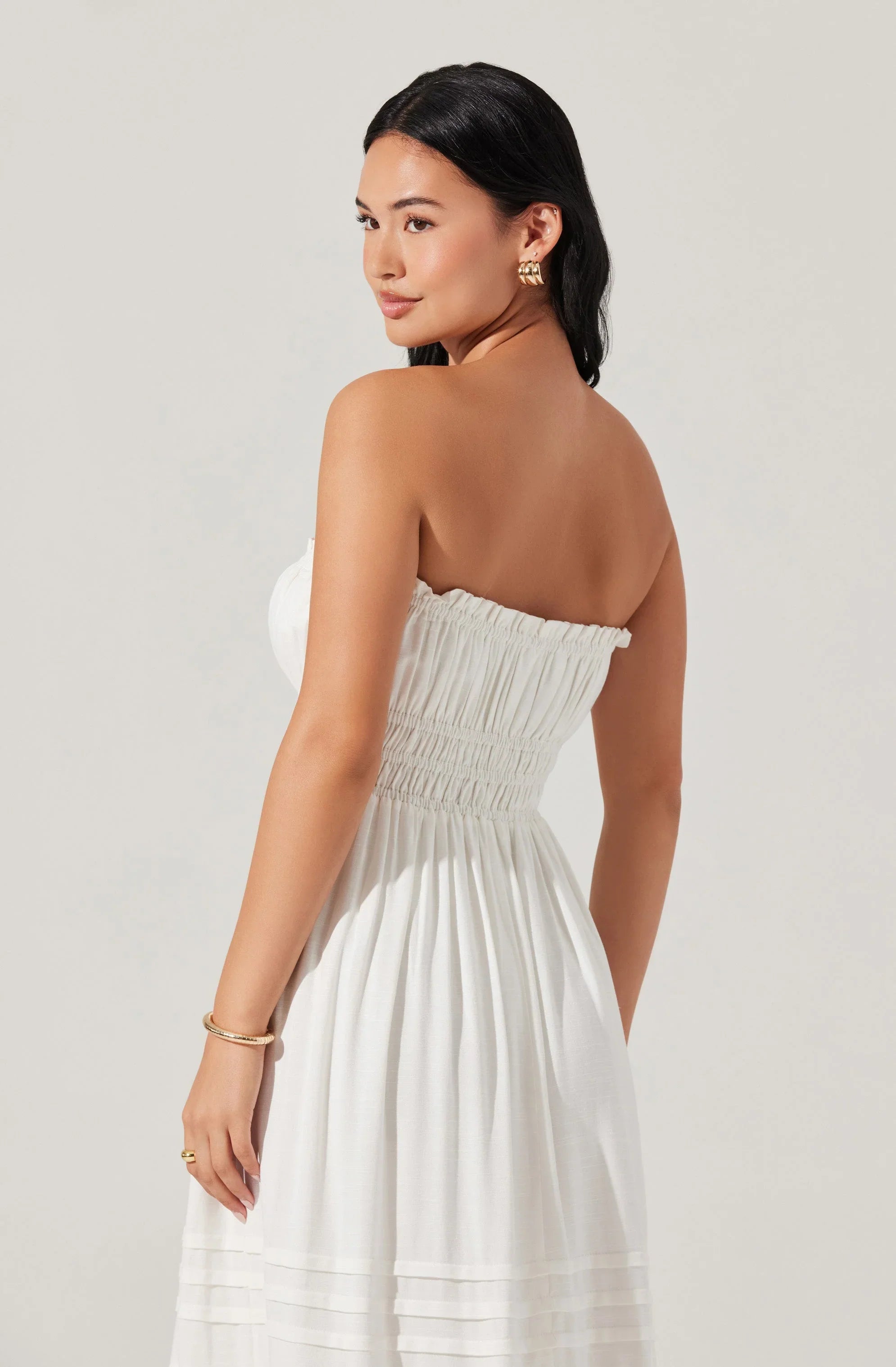 Lbruh Aubrie Strapless Smocked Midi Dress
