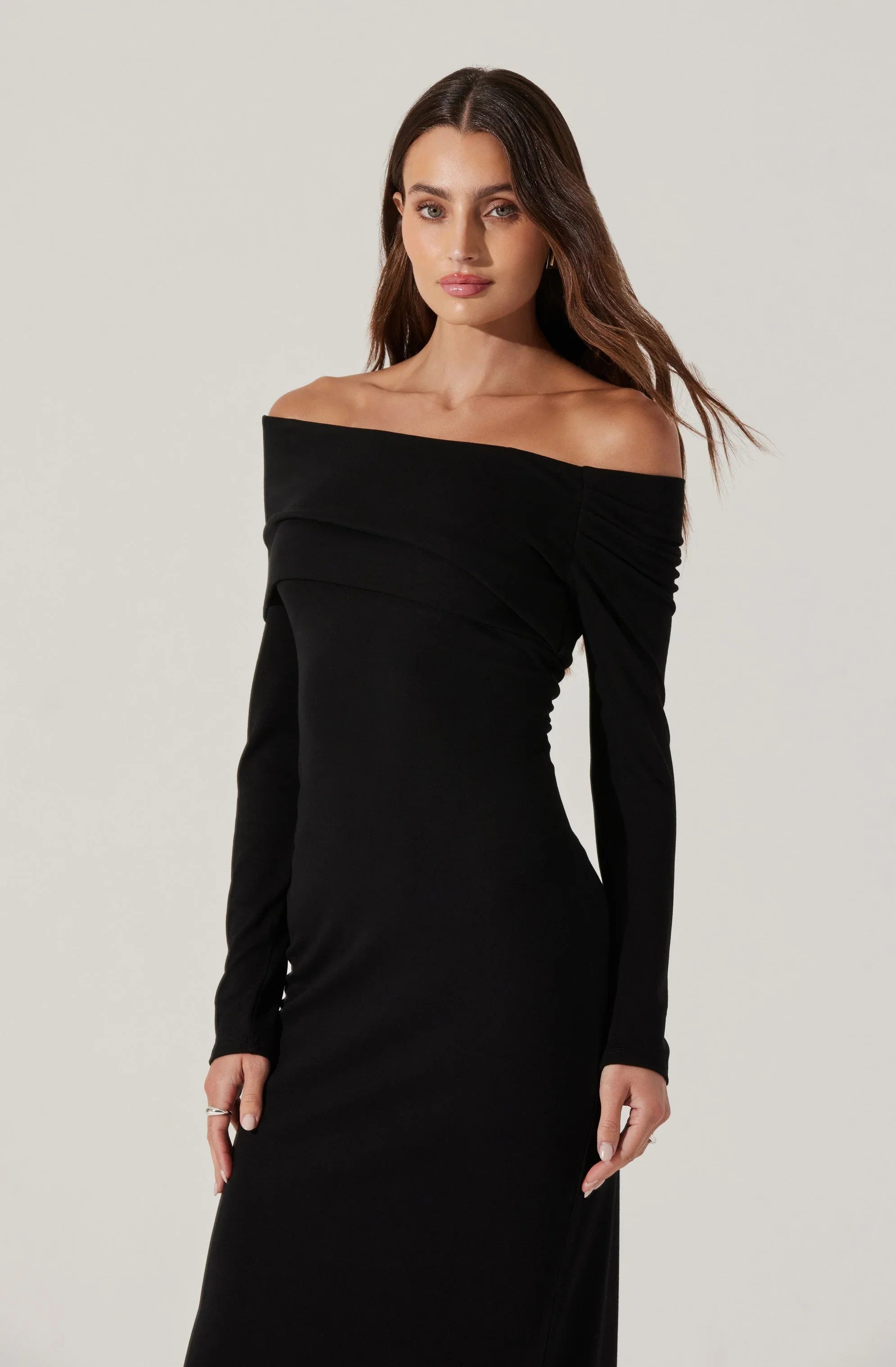 Lbruh Jada Off Shoulder Midi Dress