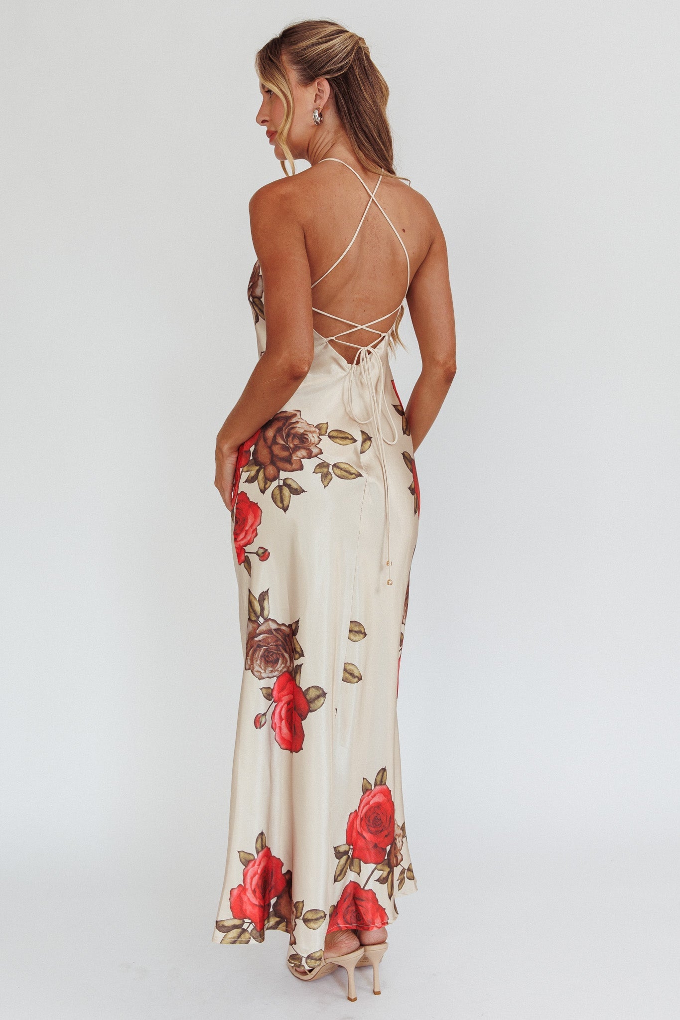 Aspen Spring Lace-Up Back Maxi Dress Floral Beige Secondary image