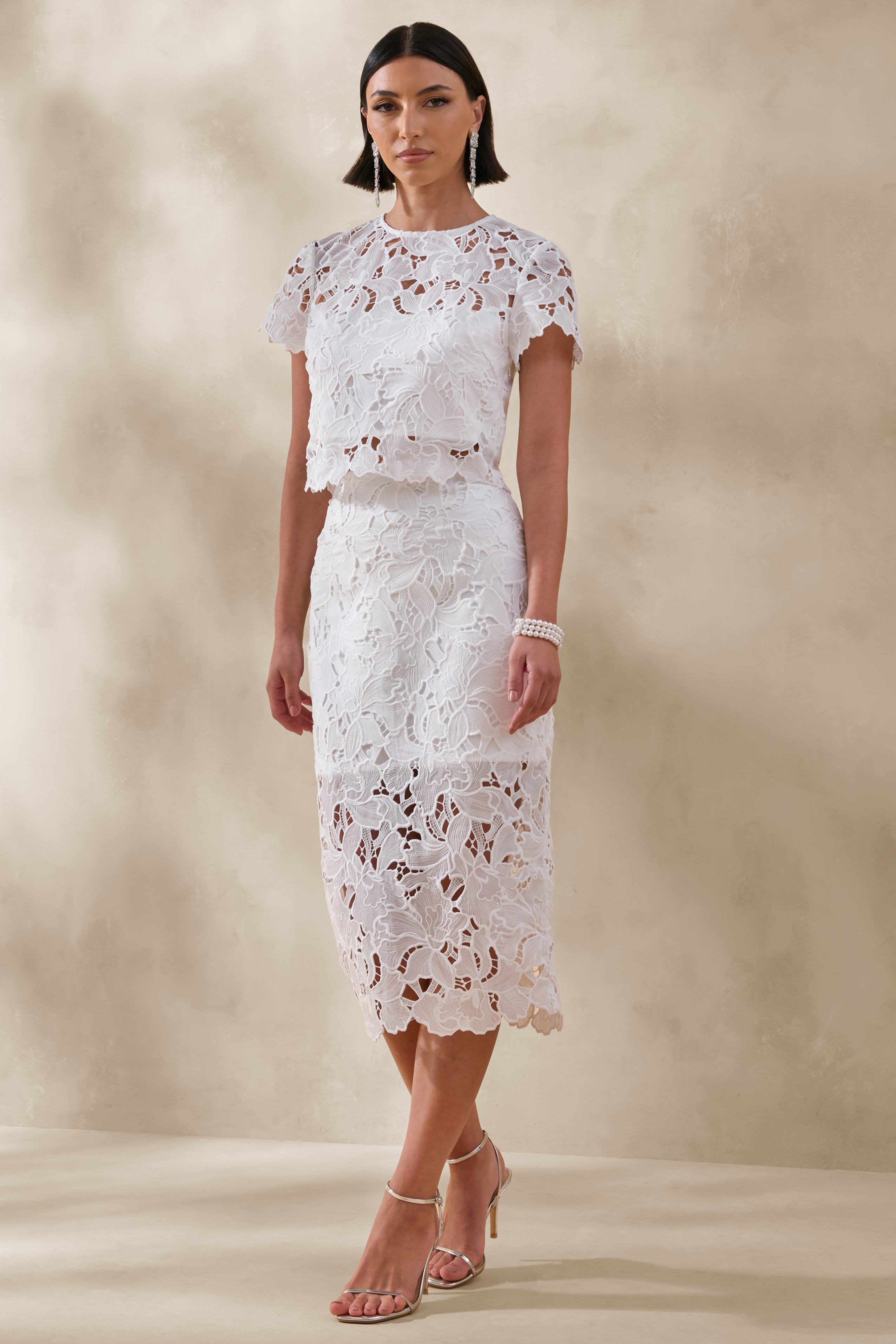 Ina | White Lace Crew-Neck Crop-Top