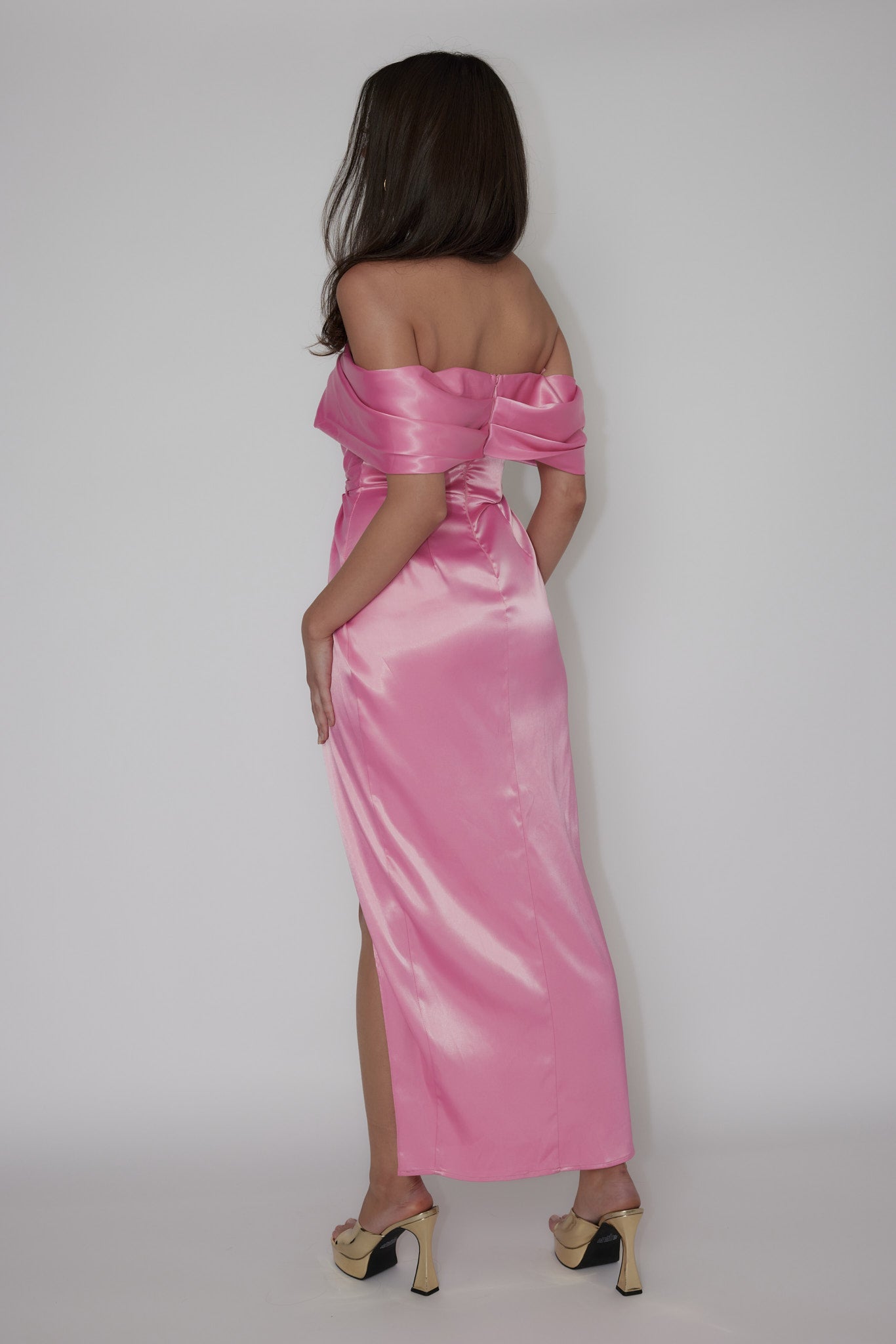 Amaryllis Off-Shoulder Twist Maxi Dress Pink Secondary image