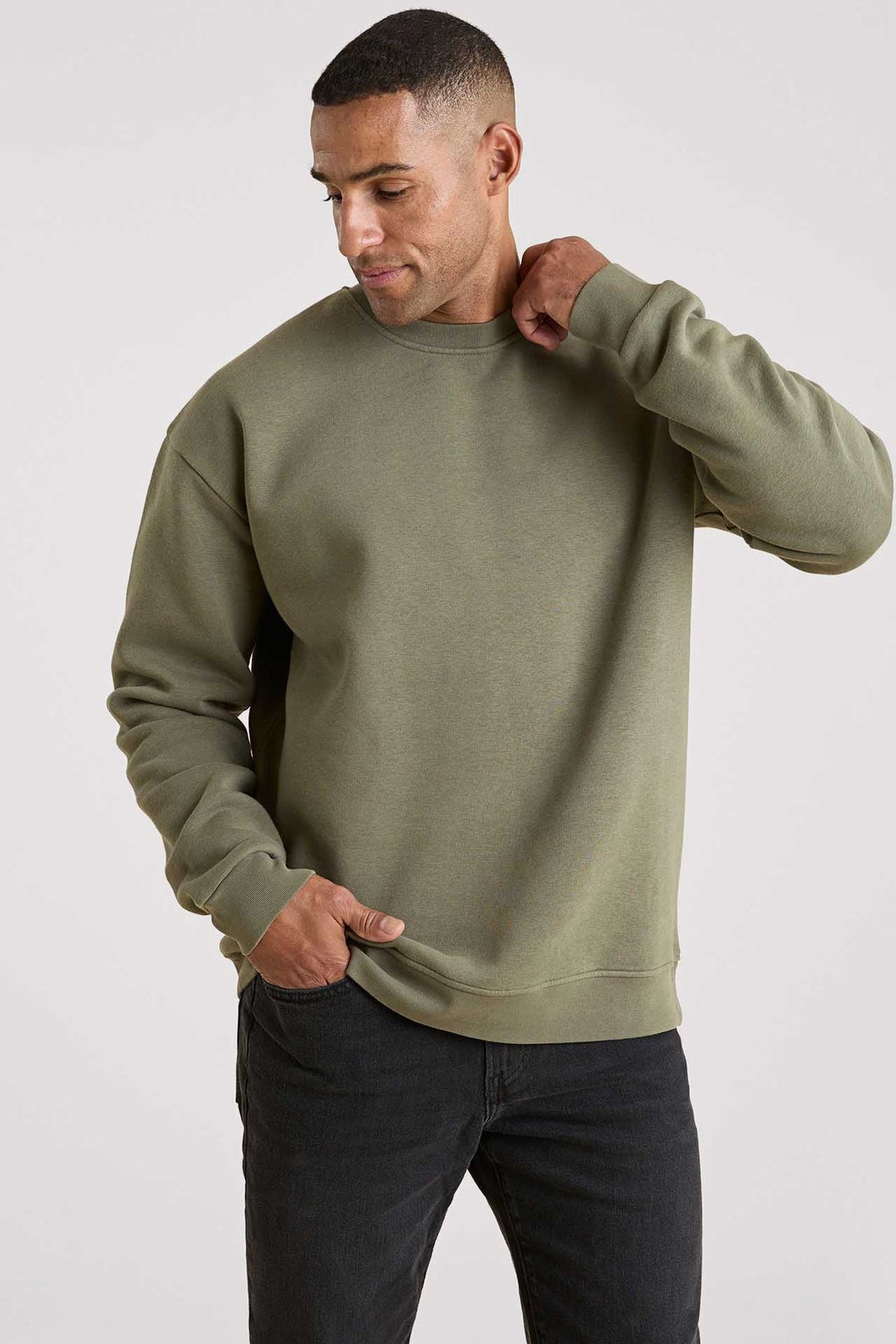 Men's Classic Crewneck Sweatshirt | Olive