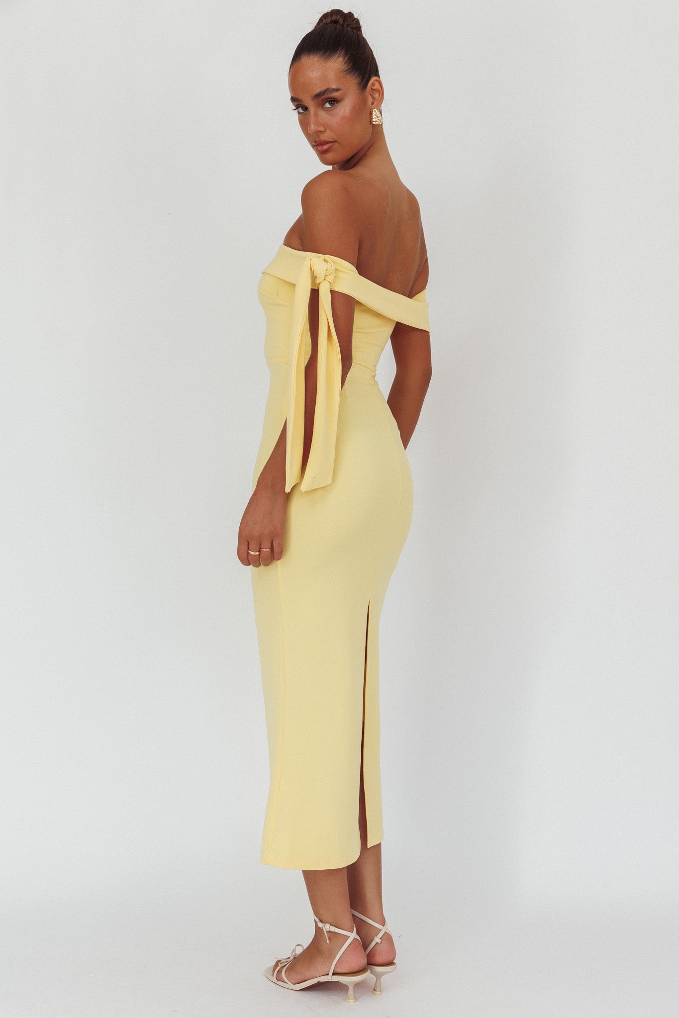 Aurora Sky Off-Shoulder Tie Maxi Dress Lemon Secondary image