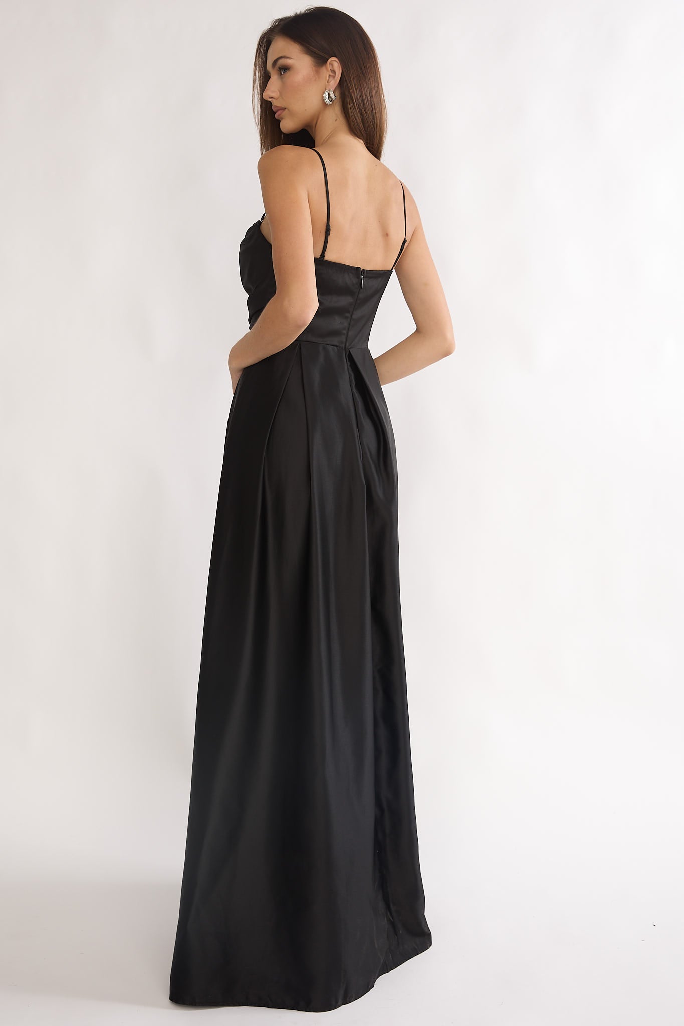 Asterelle Pleated Gathering Maxi Dress Black Secondary image