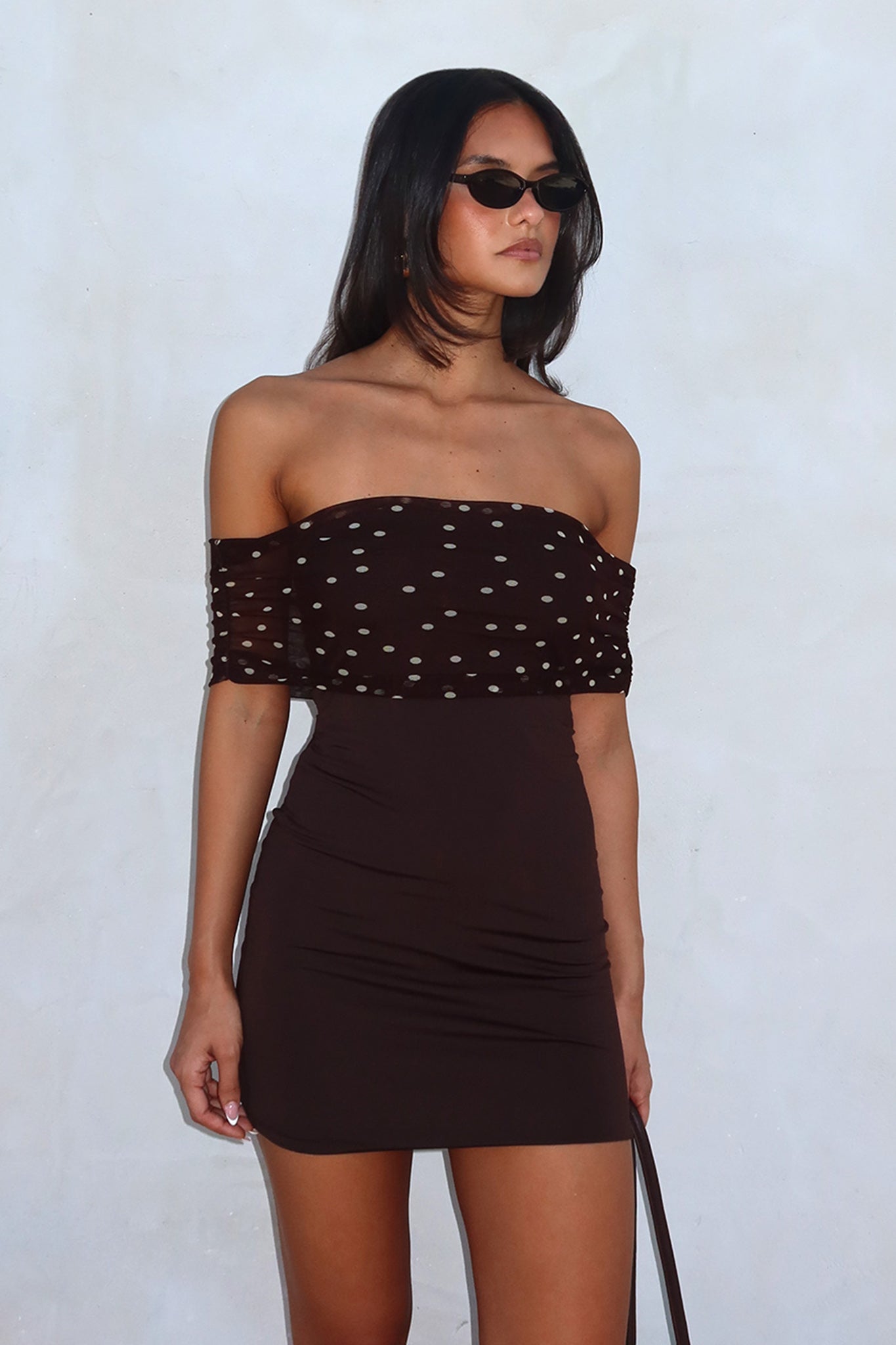 Zimi Off-Shoulder Mini Dress Brown Secondary image