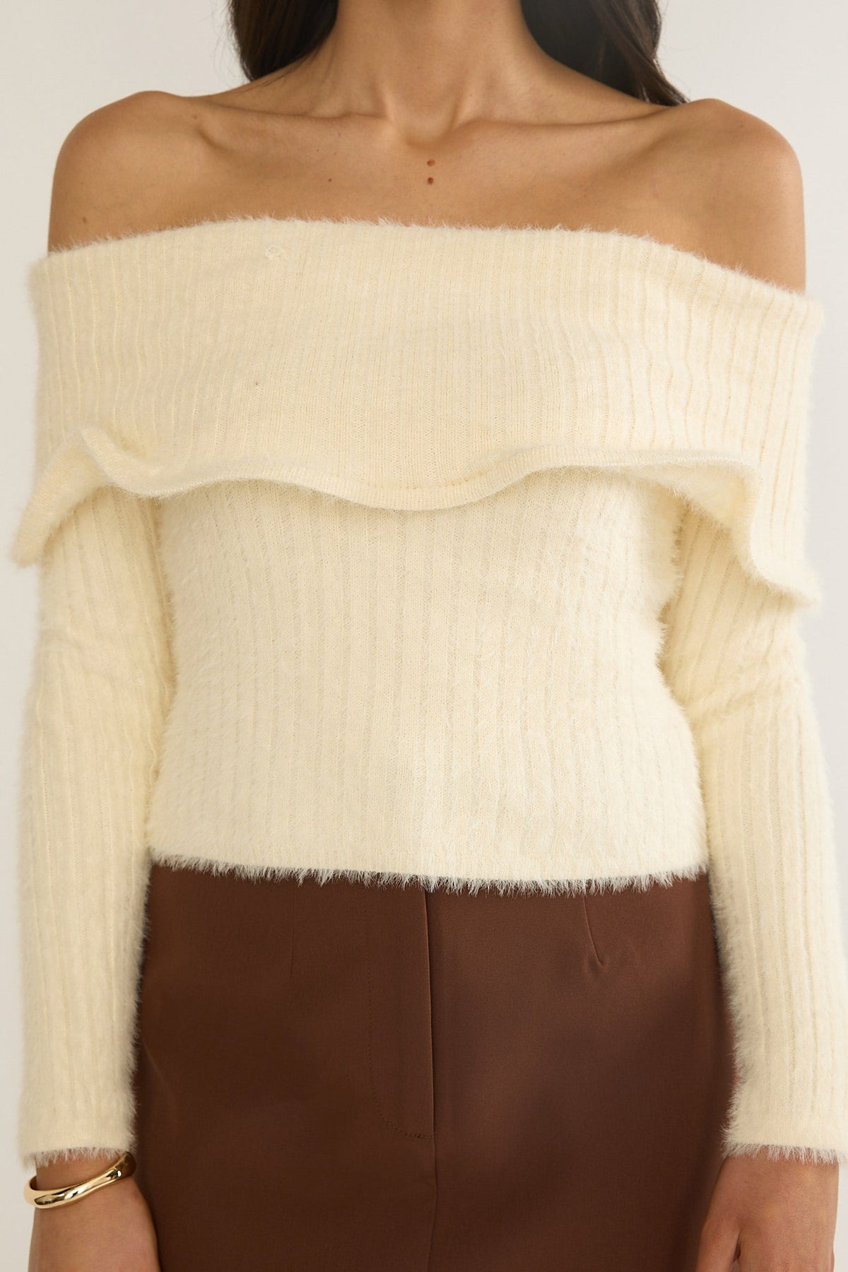 Orielle Wide Ruffle Off-Shoulder Top Cream