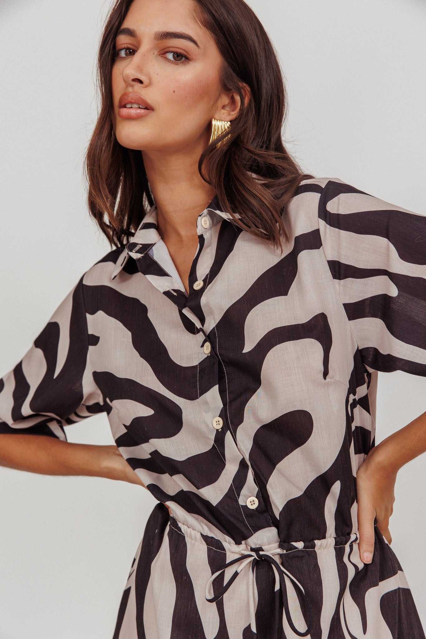Tiki Boxy Sleeve Print A-line Midi Dress Beige Secondary image