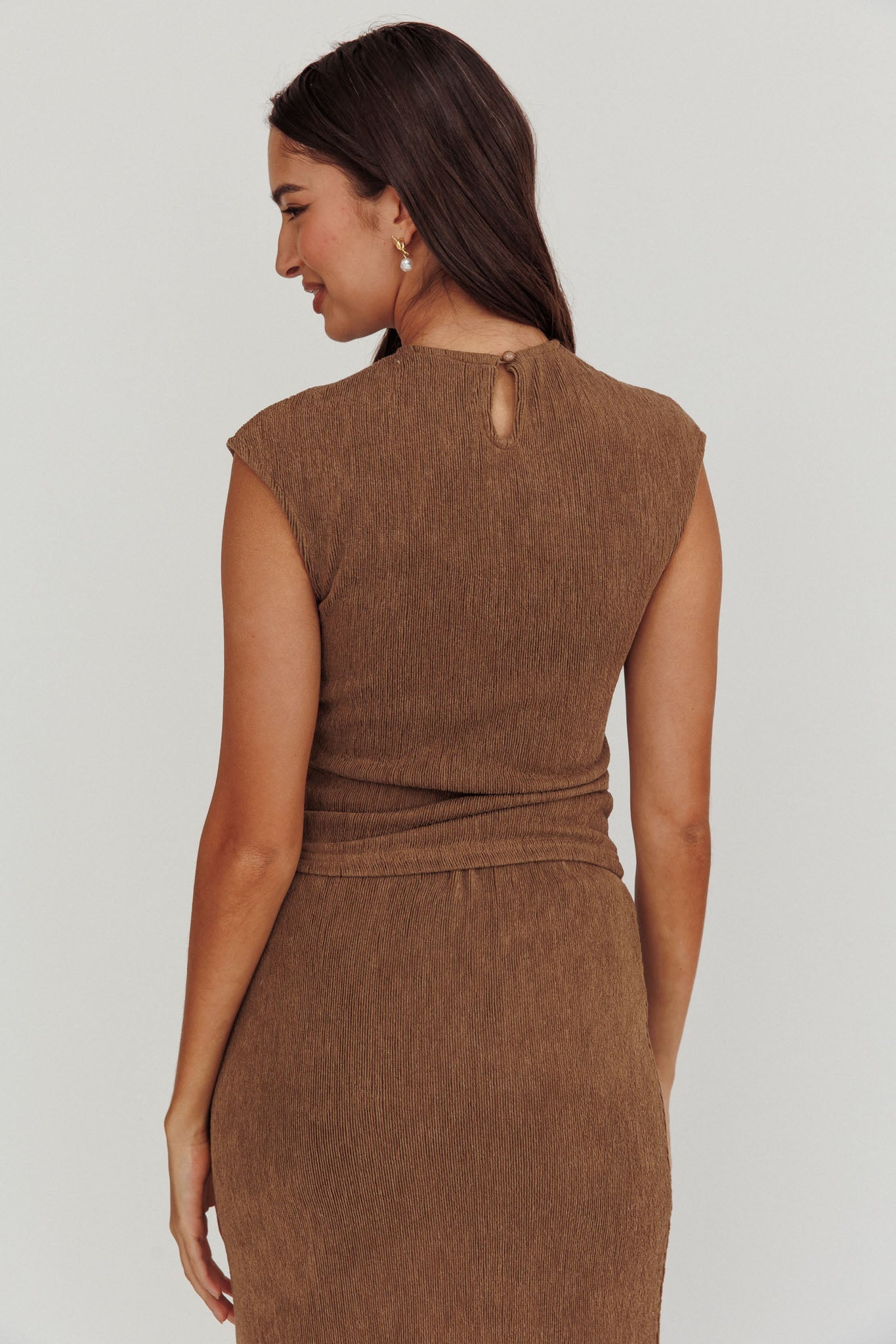 Calculated Cap Sleeve Ribbed Knit Top Brown Secondary image