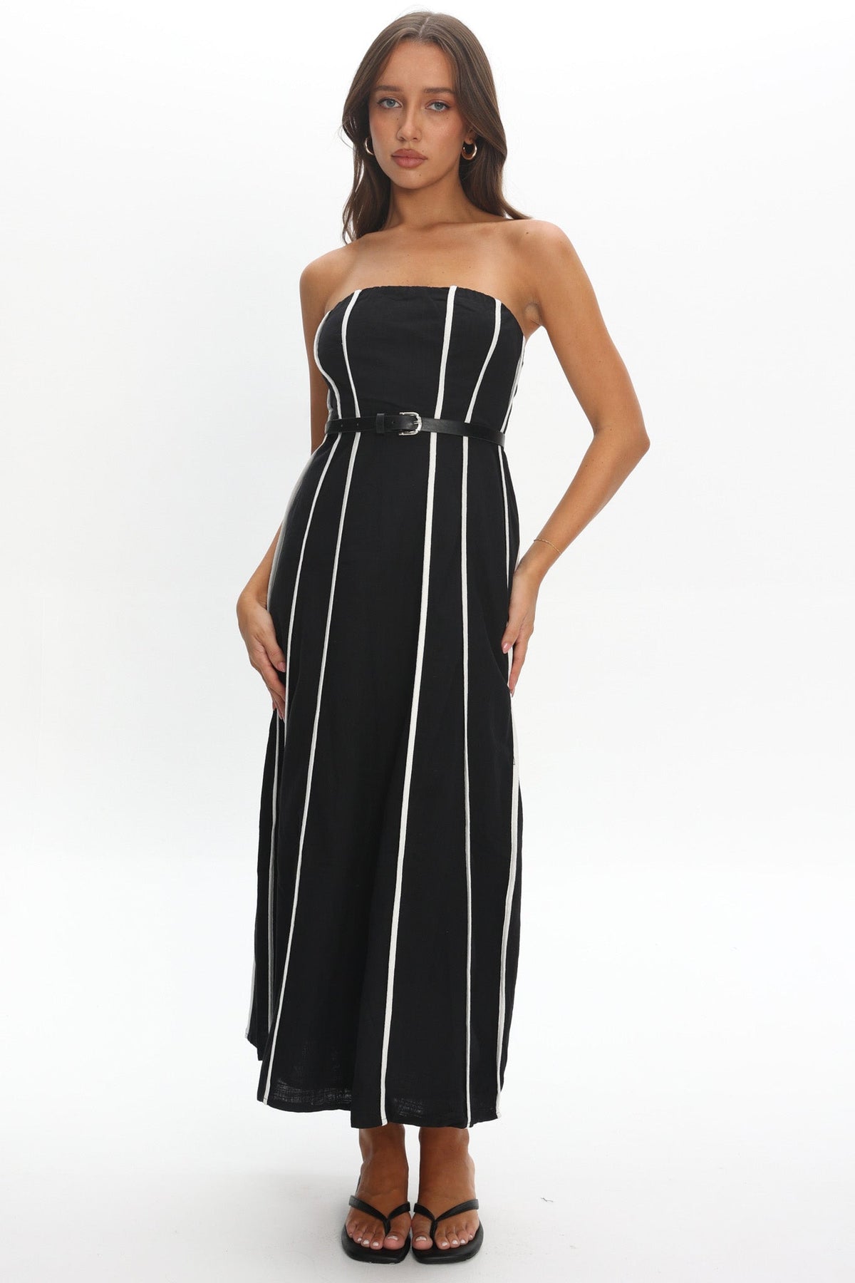 Azalea Sleeveless Midi Dress Black Main image
