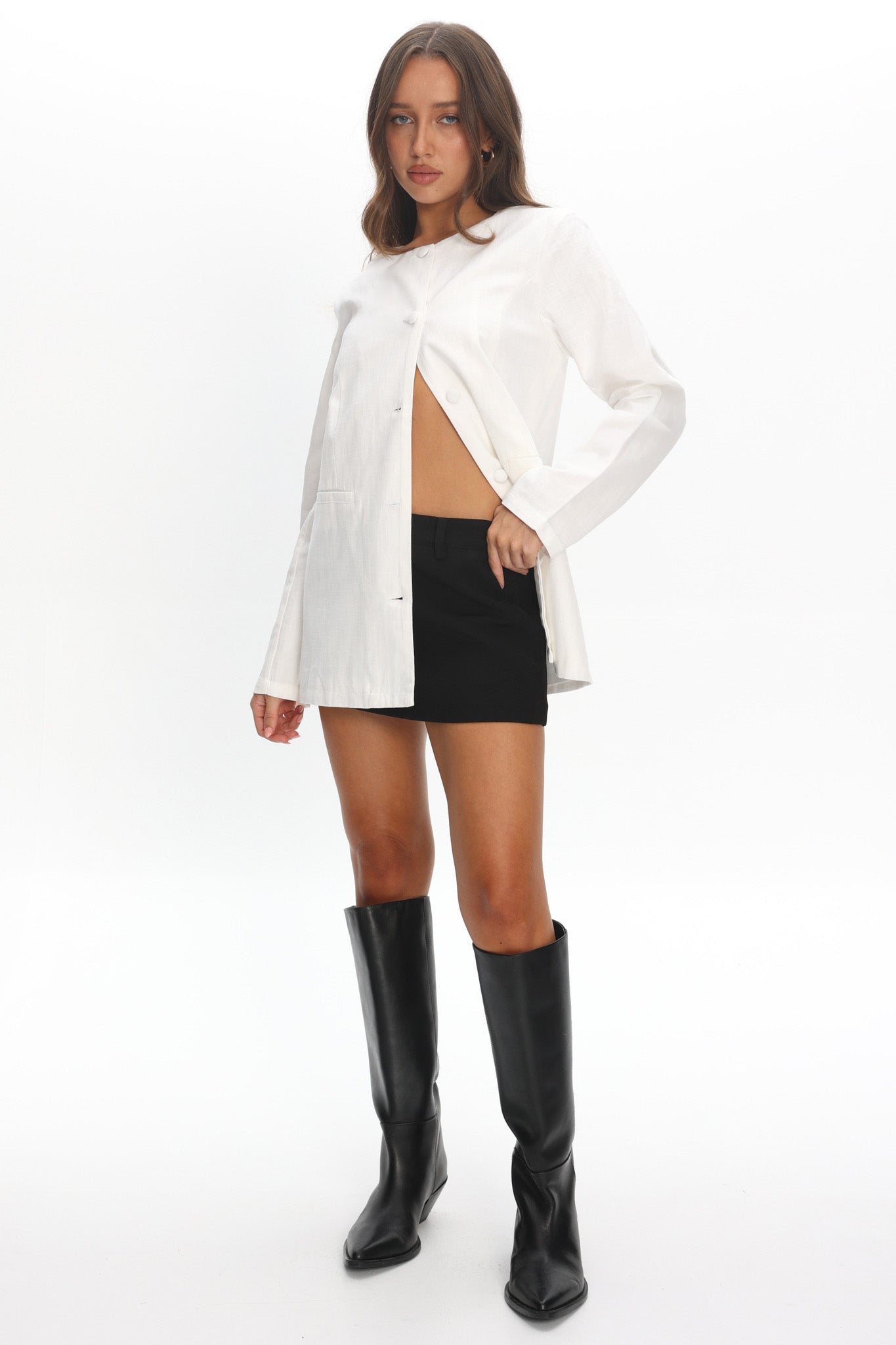 Vikki Round Neck Structured Top Cream Secondary image