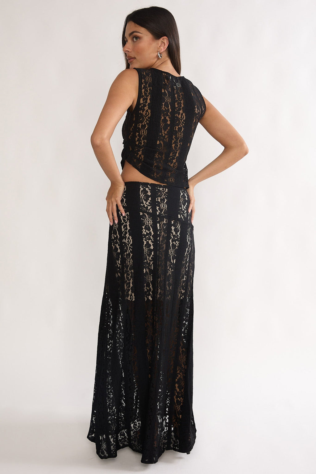 Eleesa Maxi Skirt Lace Black