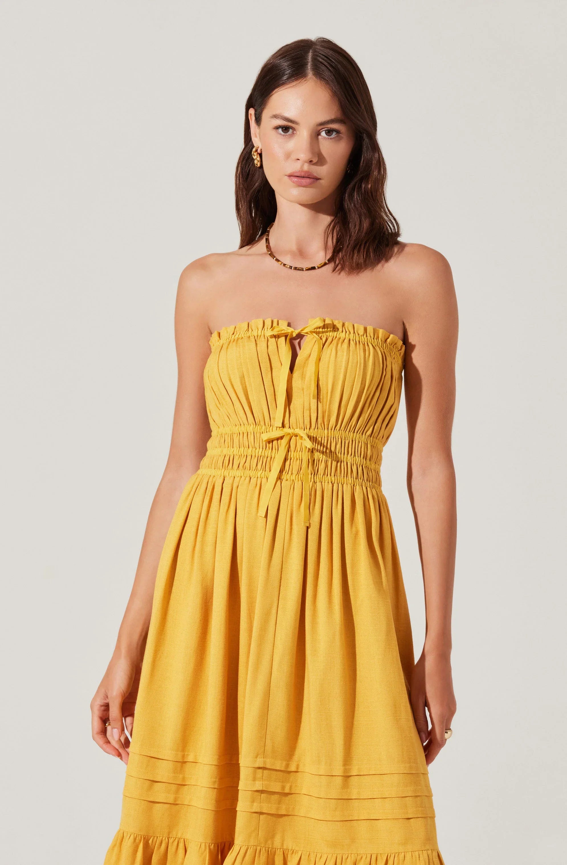 Lbruh Aubrie Strapless Smocked Midi Dress