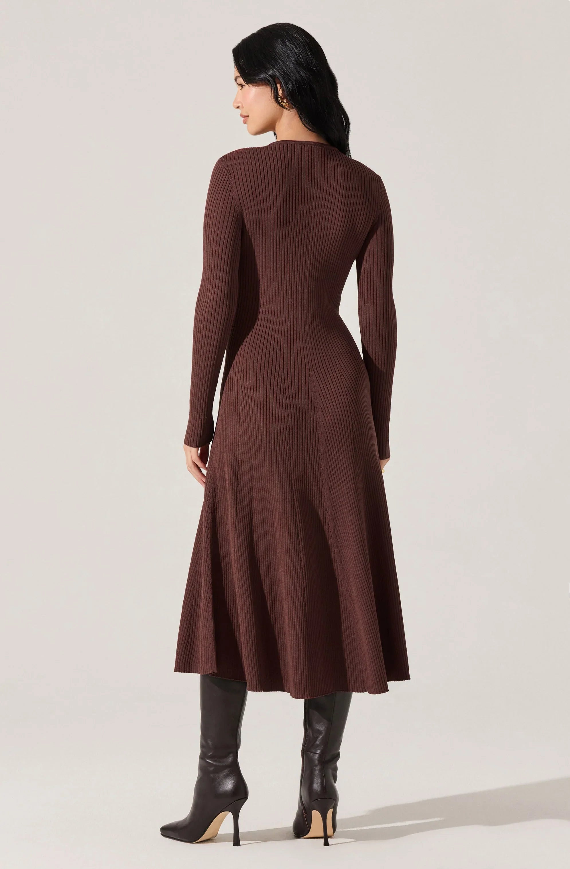 Lbruh Fallyn Ribbed Sweater Midi Dress
