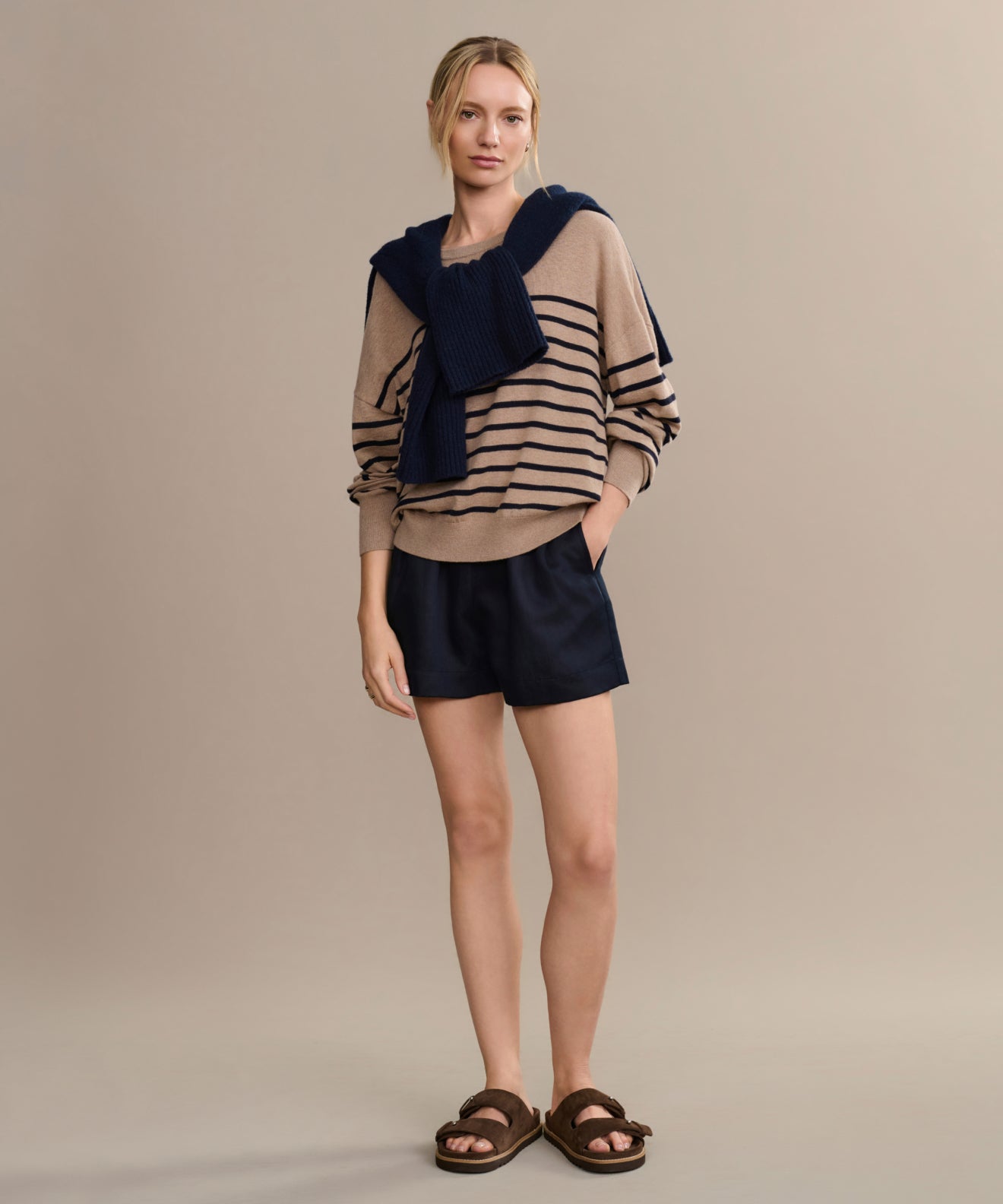 Avery Crewneck