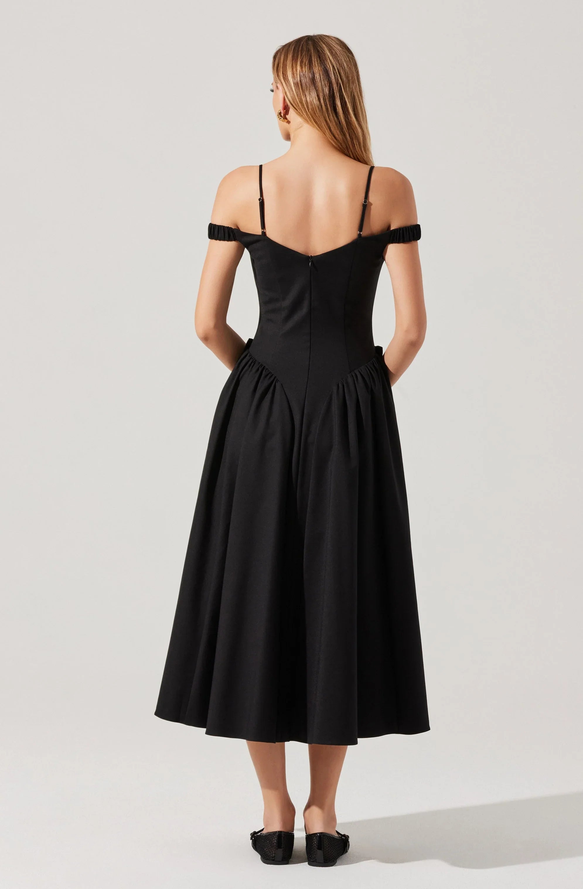 Lbruh Elvinia Off Shoulder Midi Dress