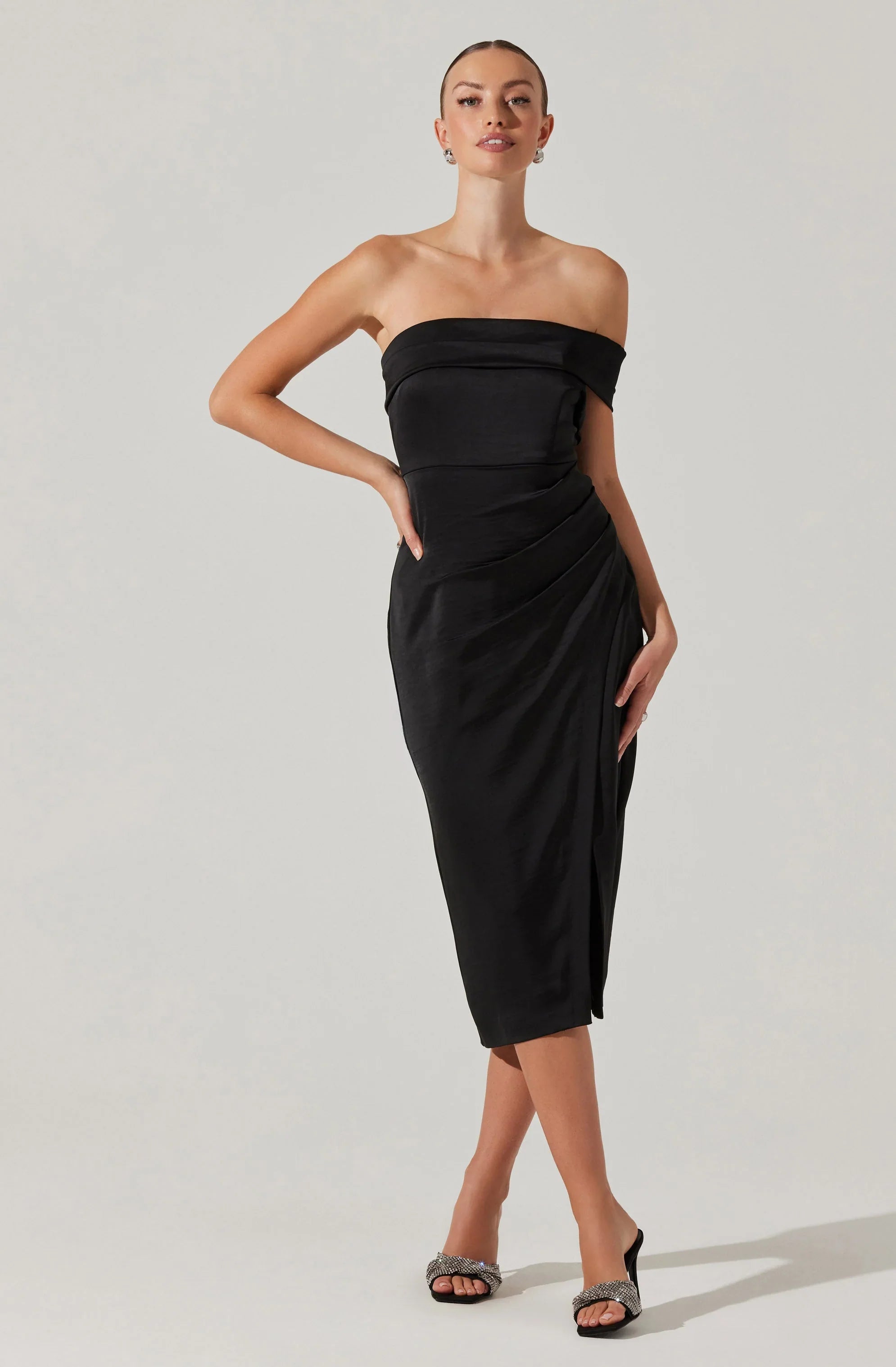 Lbruh Gwyneria Off Shoulder Midi Dress