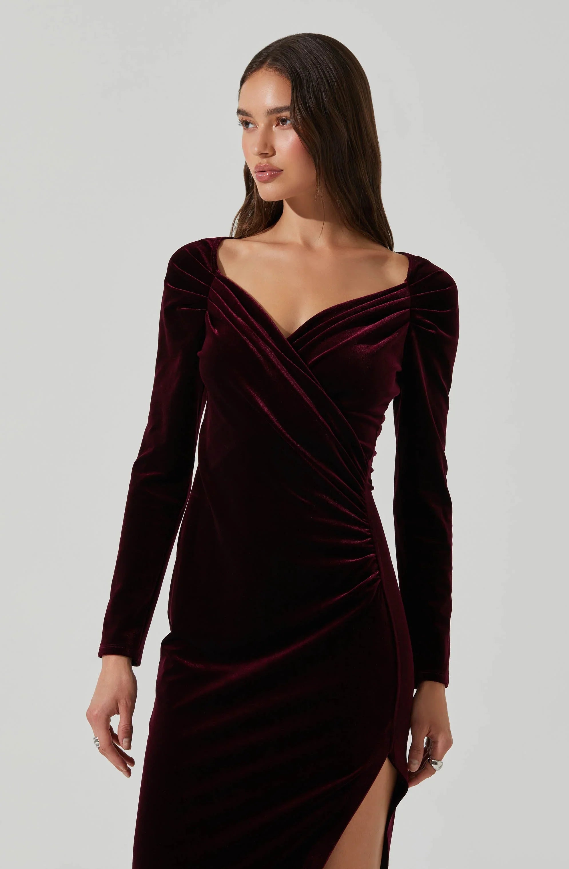 Lbruh Sirica Velvet Off Shoulder Dress