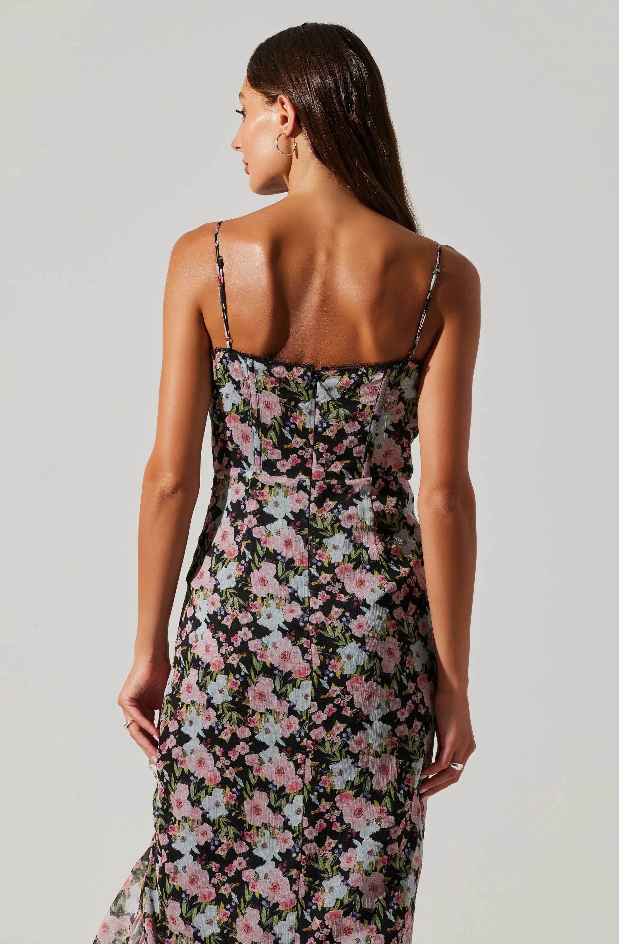 Lbruh Brisbane Asymmetrical Floral Midi Dress