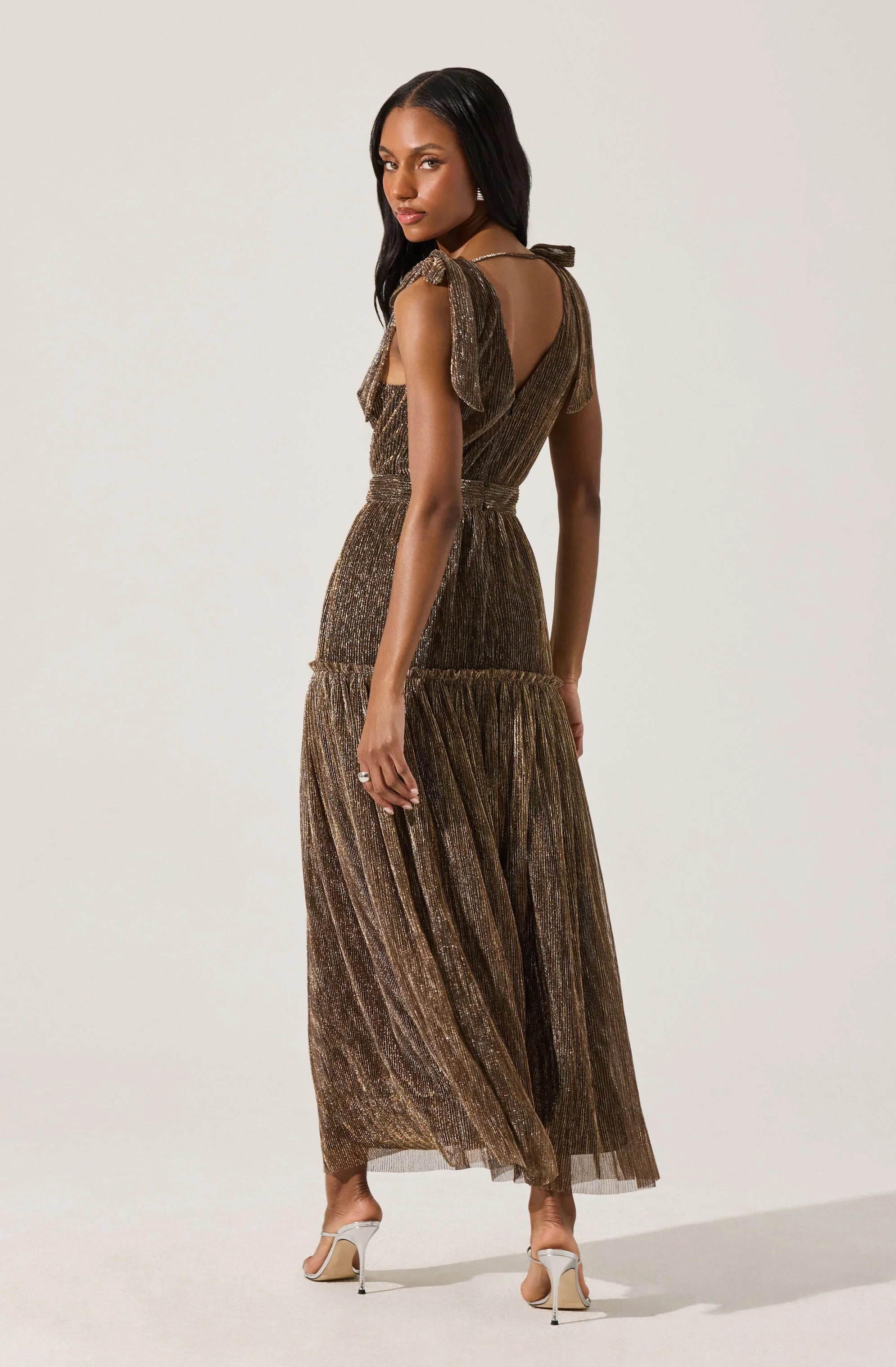 Lbruh Desma Metallic V-Neck Maxi Dress