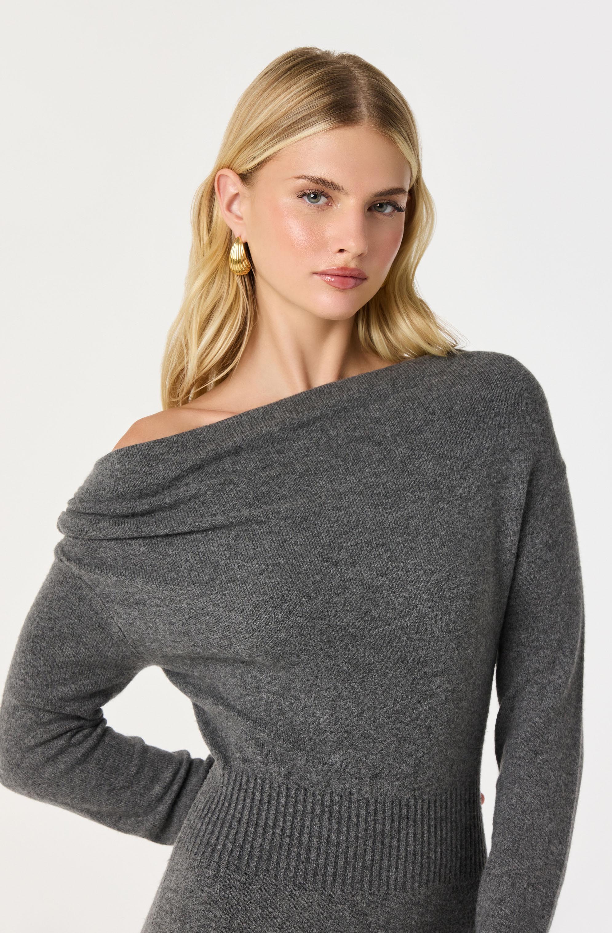 Lbruh One Shoulder Midi Sweater Dress