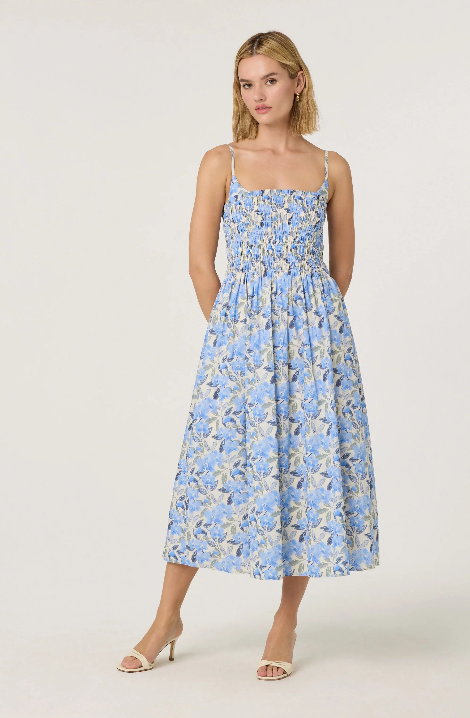 Lbruh Smocked Floral Midi Dress