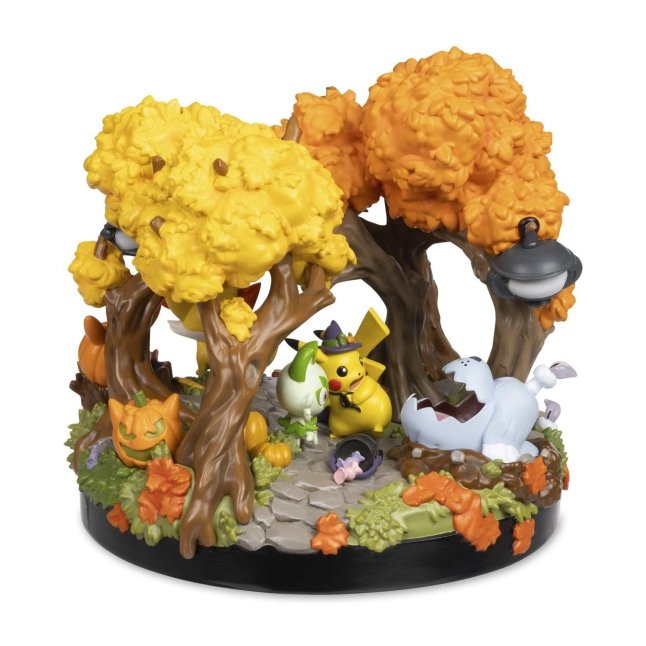 Spooky Forest Stroll Pokémon Halloween Figure Secondary image